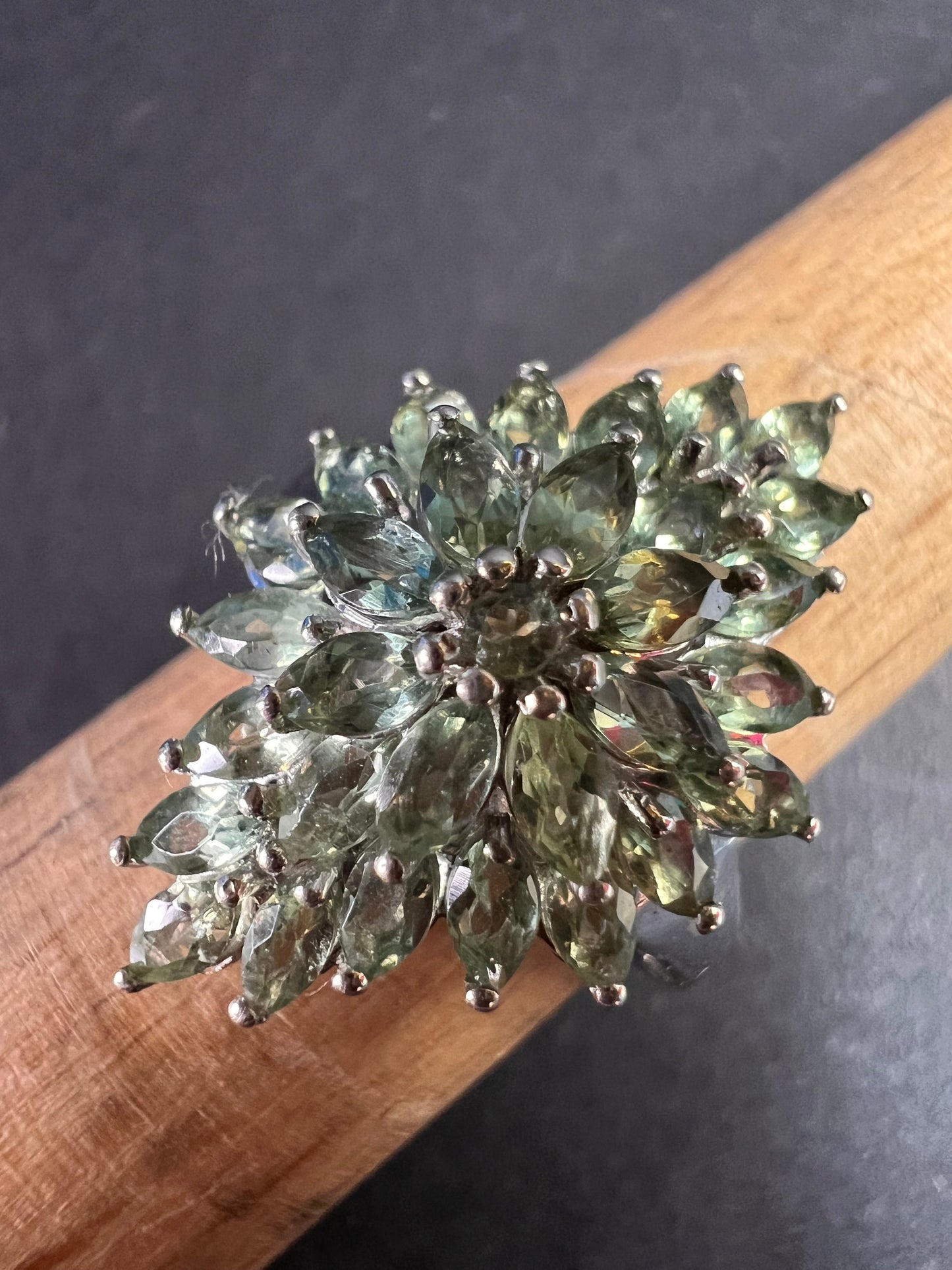 NEW Green apatite floral spray ring in rhodium over sterling silver size 7