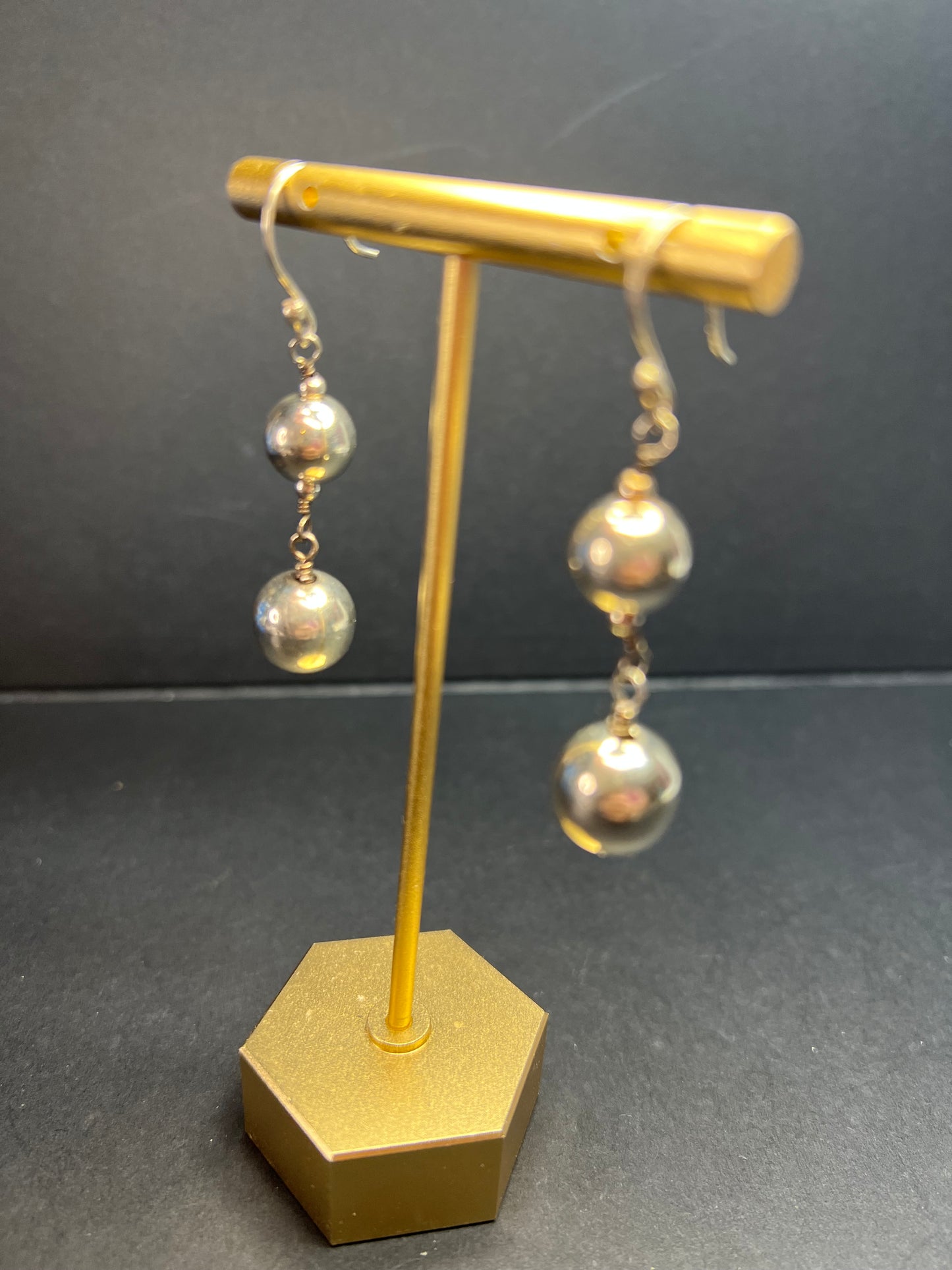 Vintage sterling silver graduated ball dangling earrings