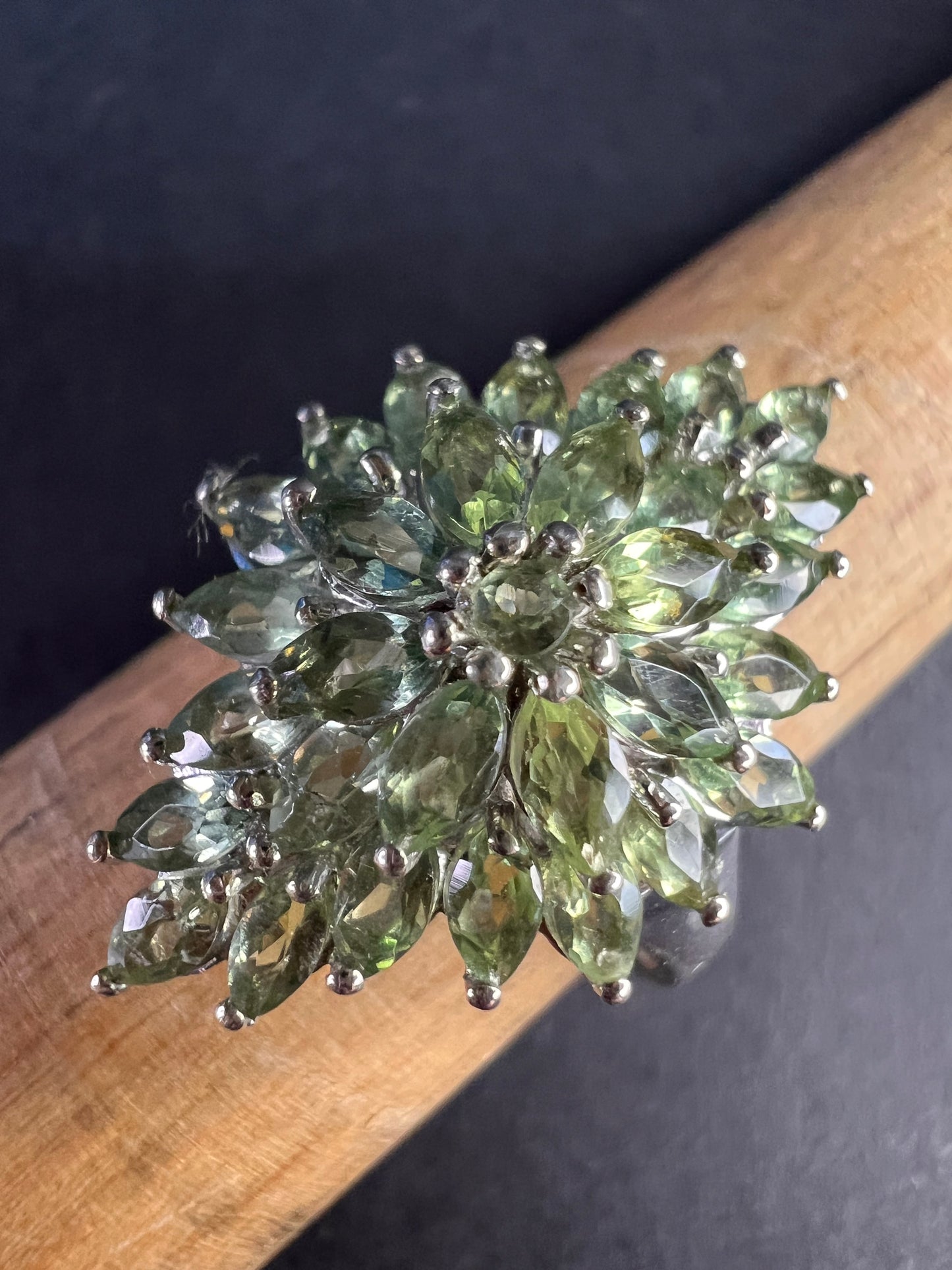 NEW Green apatite floral spray ring in rhodium over sterling silver size 7