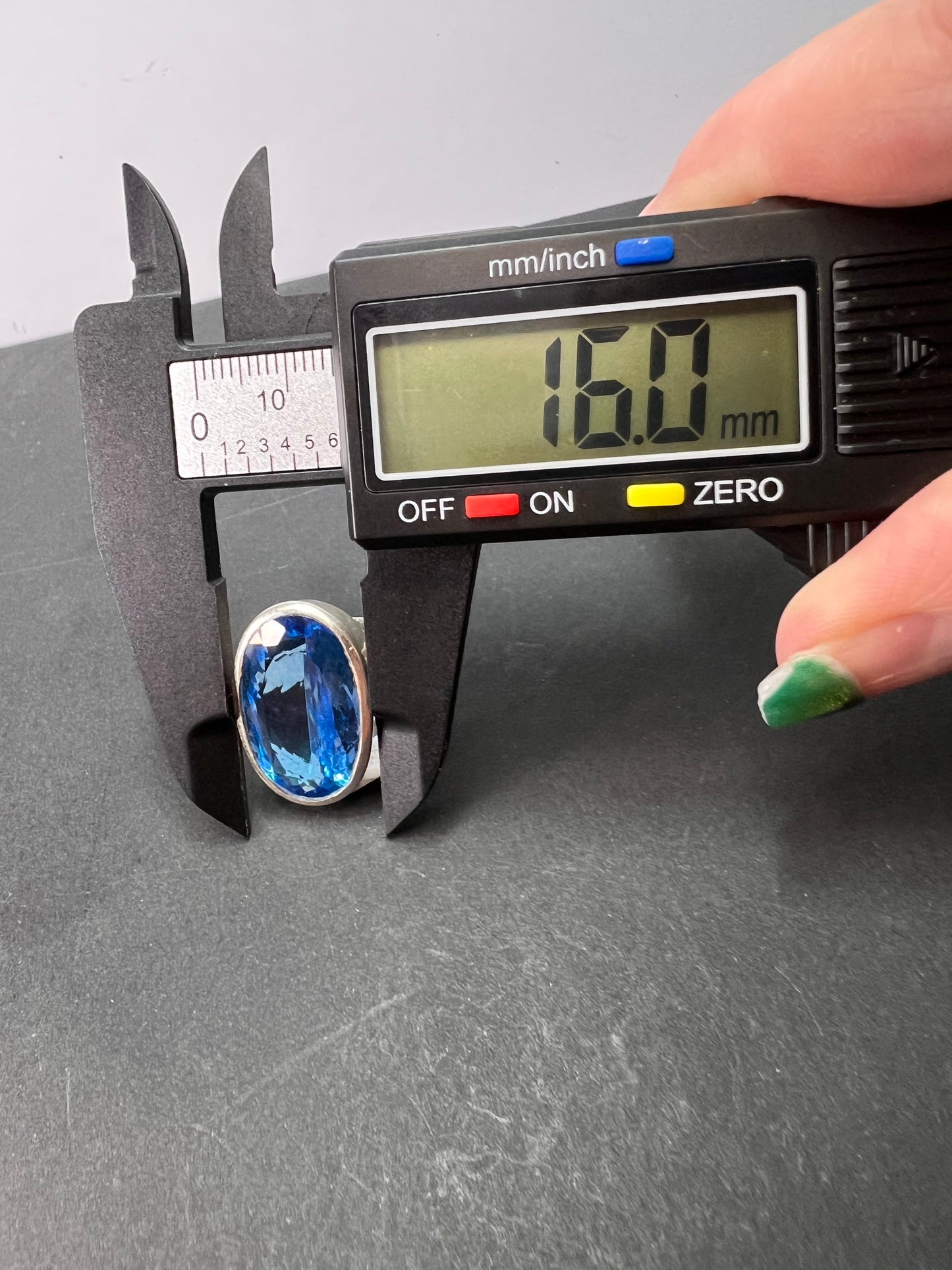 NEW Swiss Blue Topaz sterling silver ring size 7. 11.79 grams