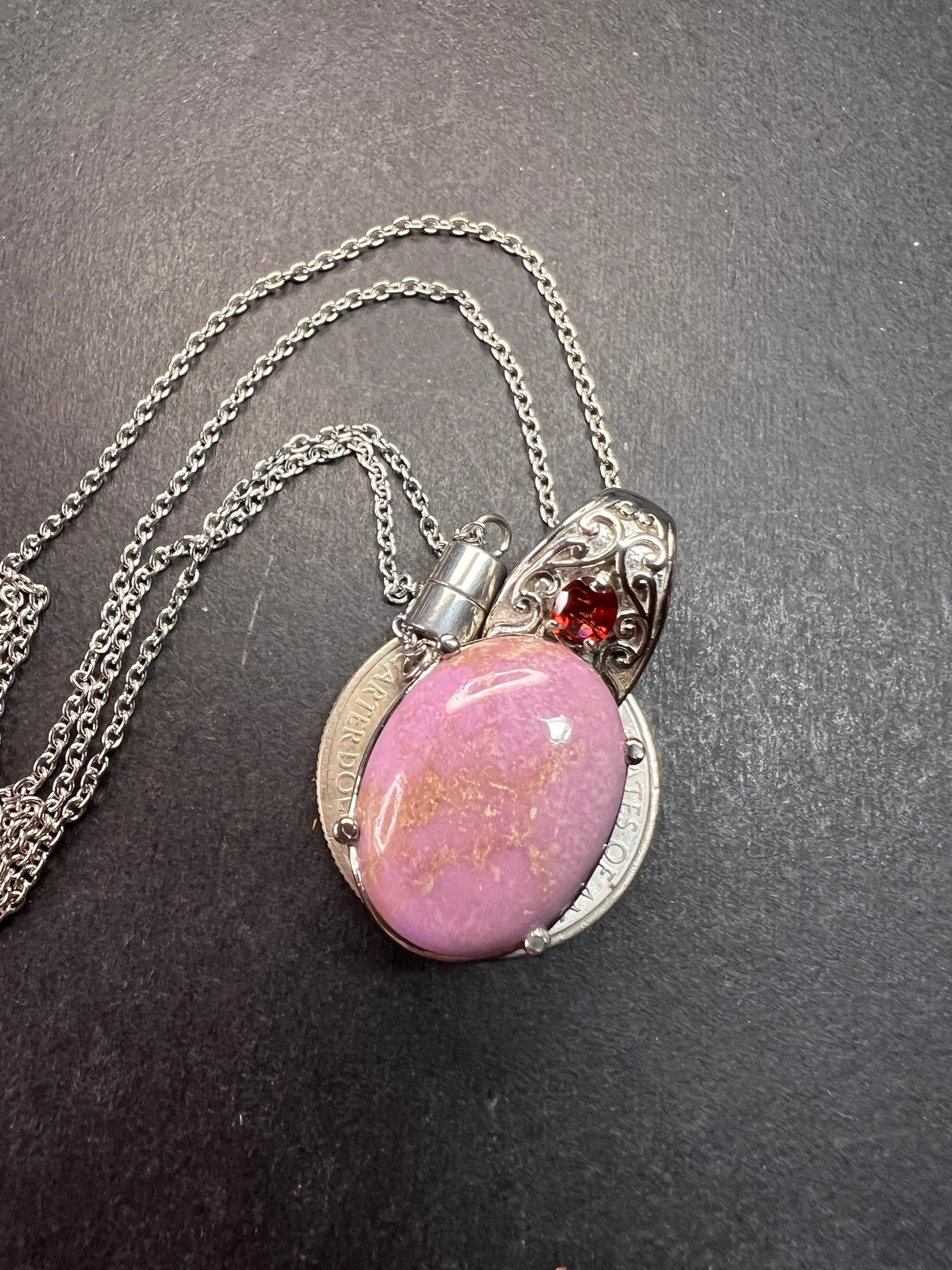 NEW Phosphosiderite and garnet stainless steel pendant 20 inch necklace