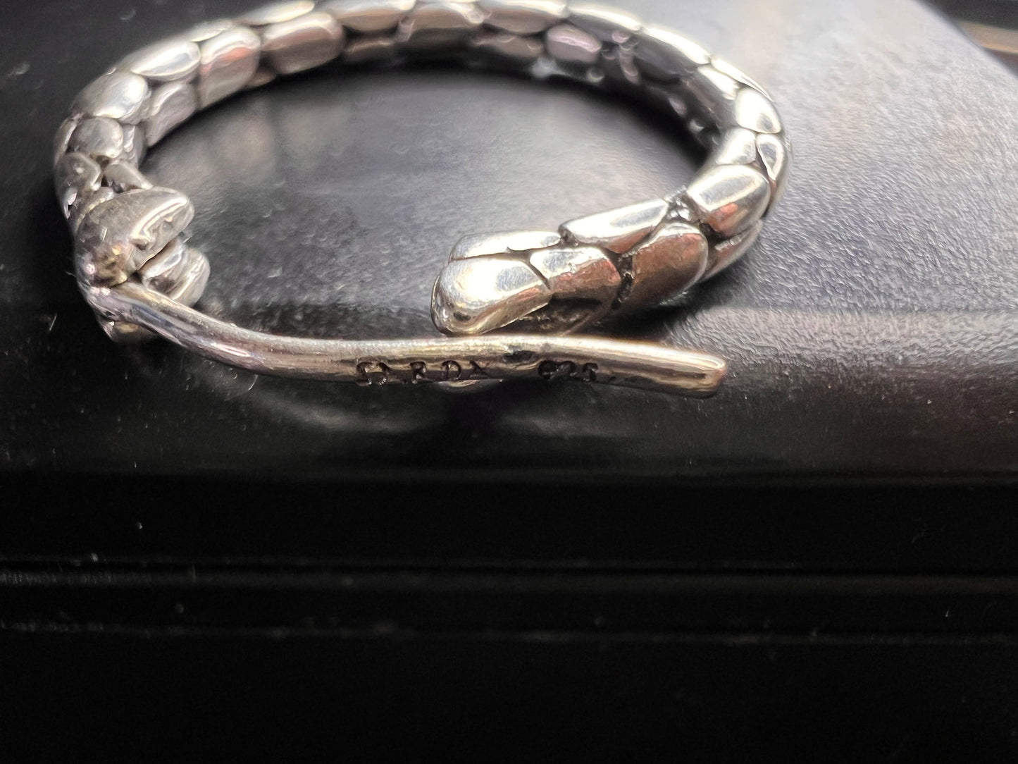 SARDA 925 sterling silver textured hoop earrings