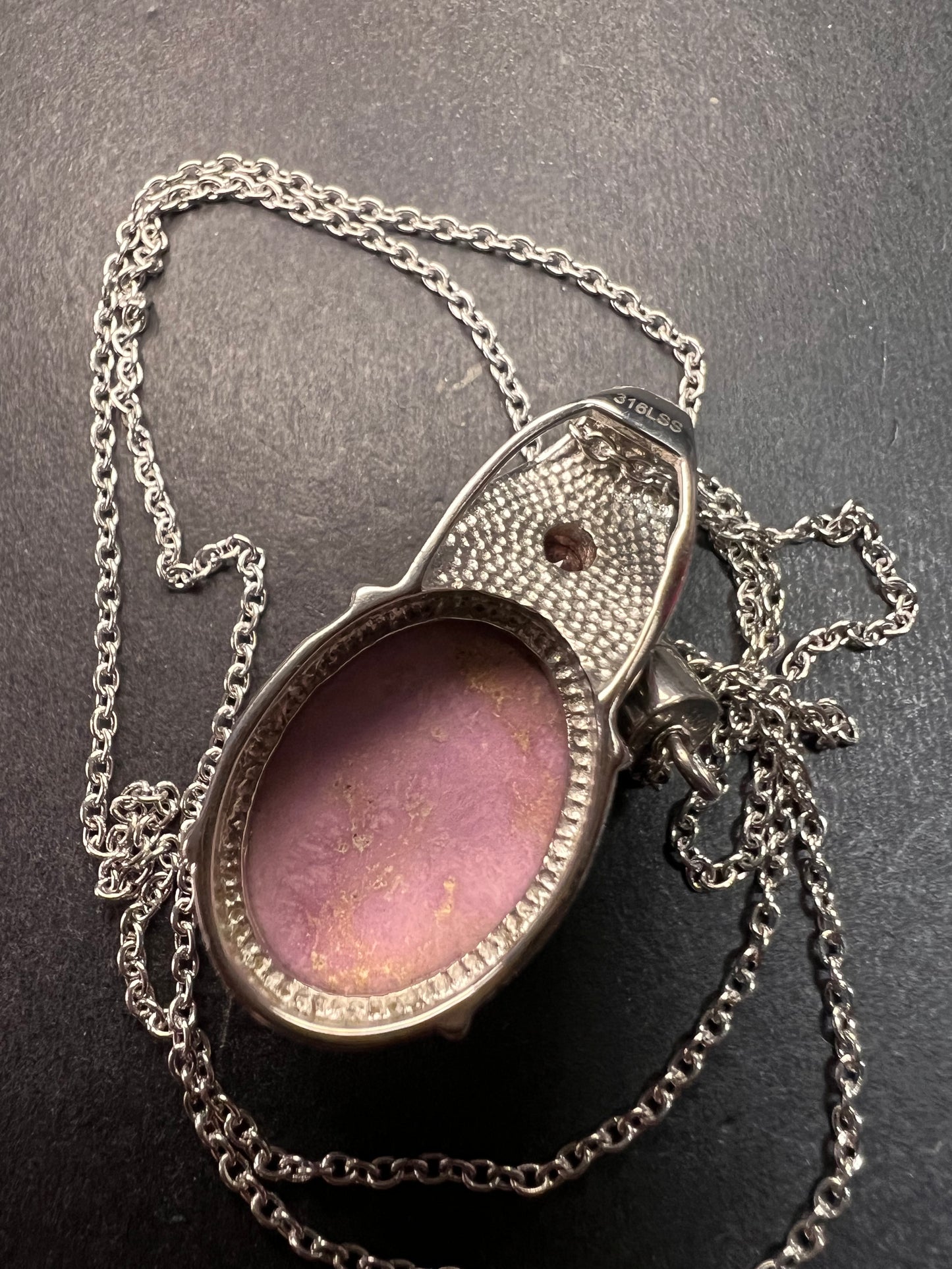 NEW Phosphosiderite and garnet stainless steel pendant 20 inch necklace