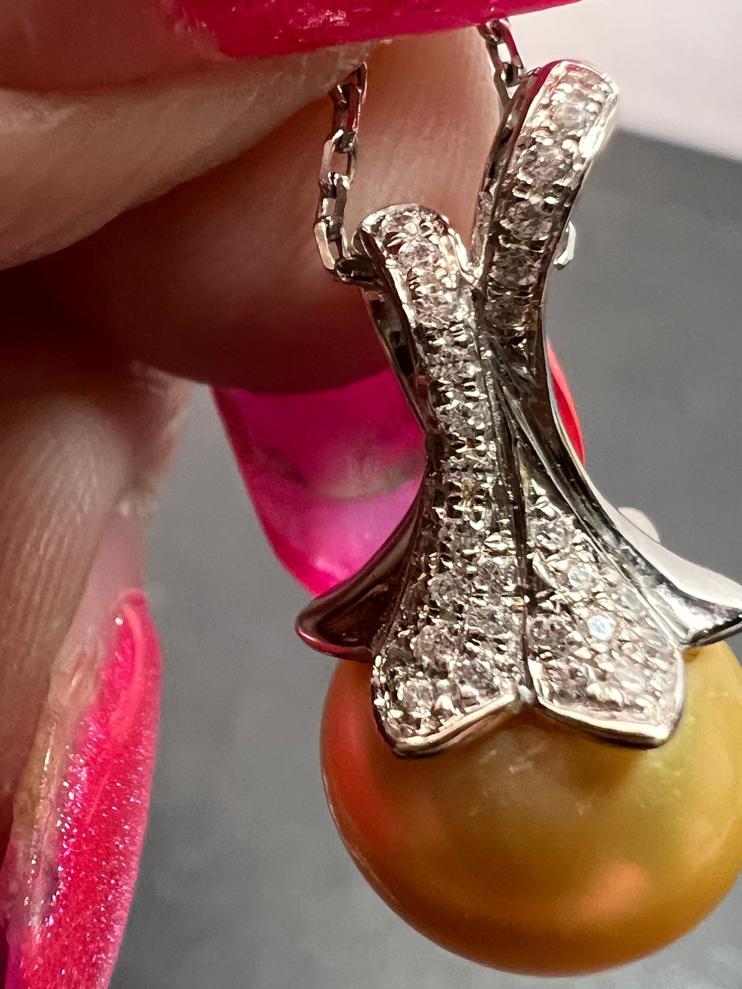 NEW Golden south seas pearl pendant in rhodium over sterling silver with chain