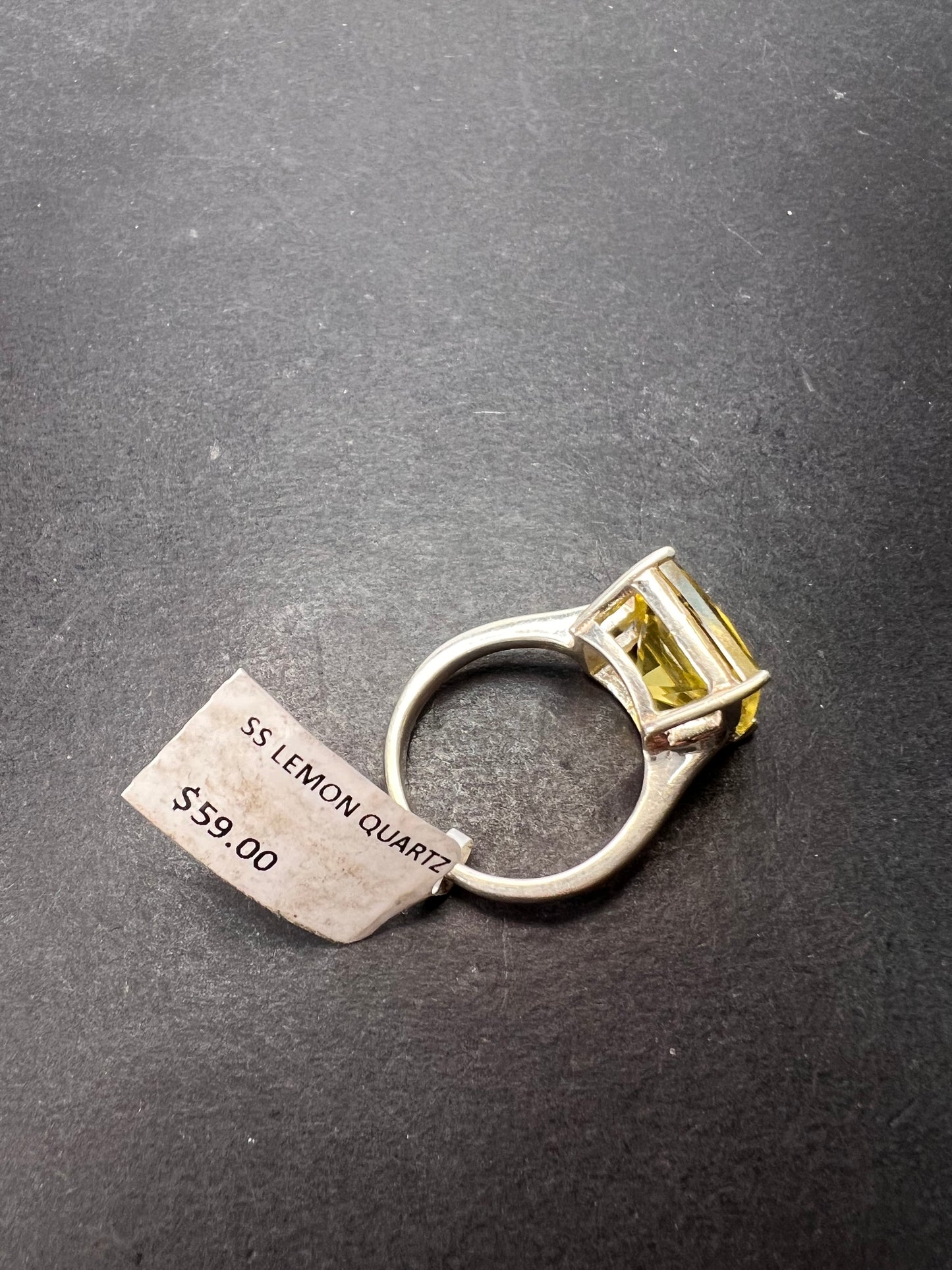 New with tag size 7 sterling silver lemon quartz ring 5.10 grams