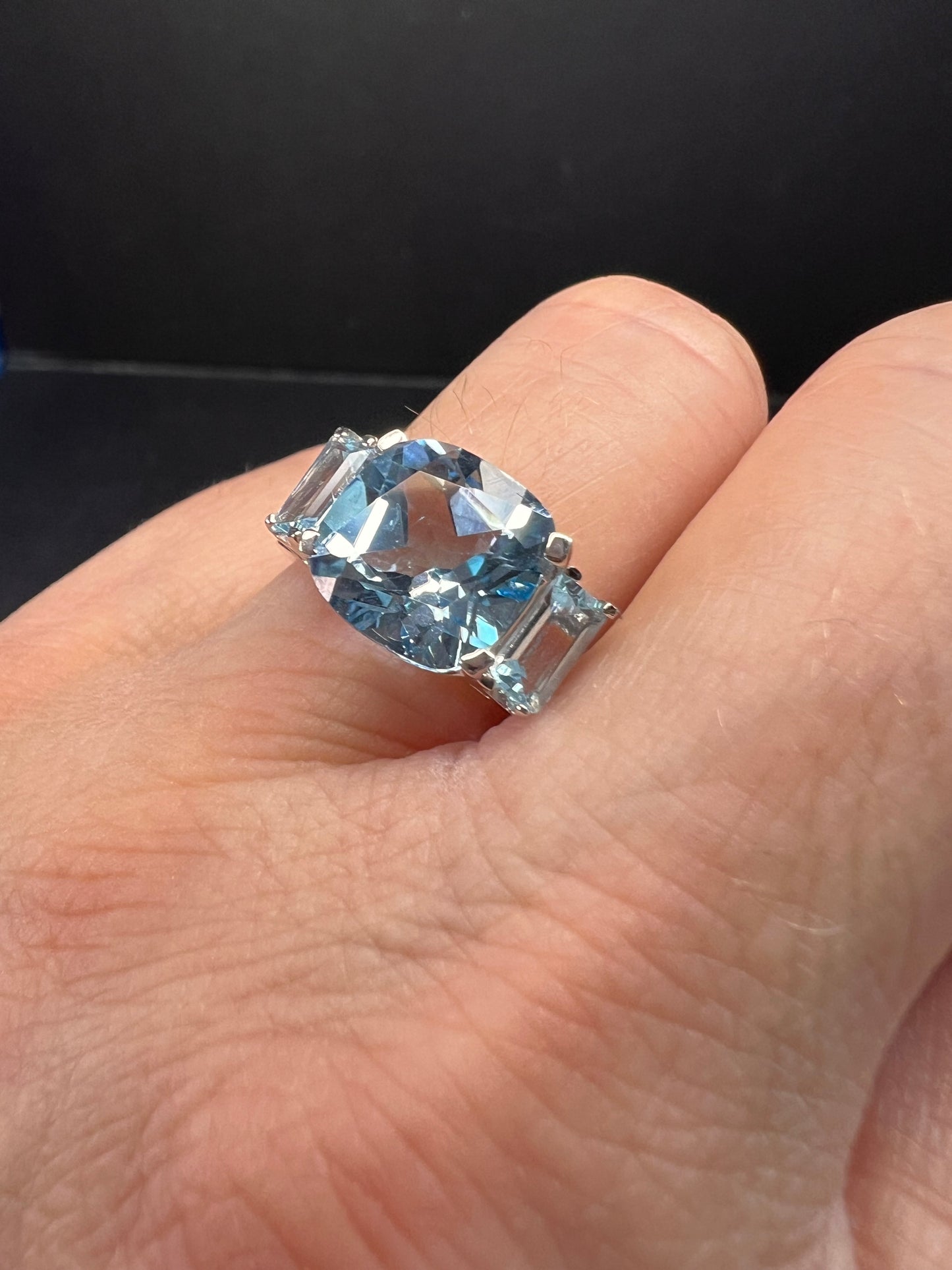 Vintage sky and Swiss blue topaz sterling silver ring size 7
