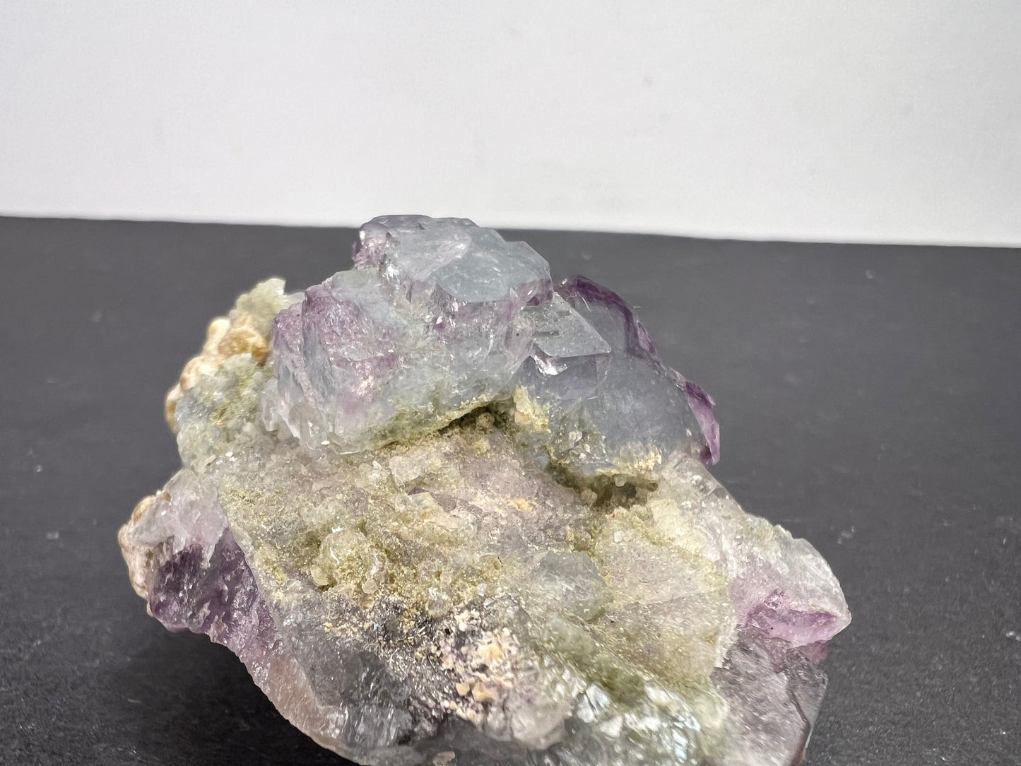 Yaogangxian fluorite specimen