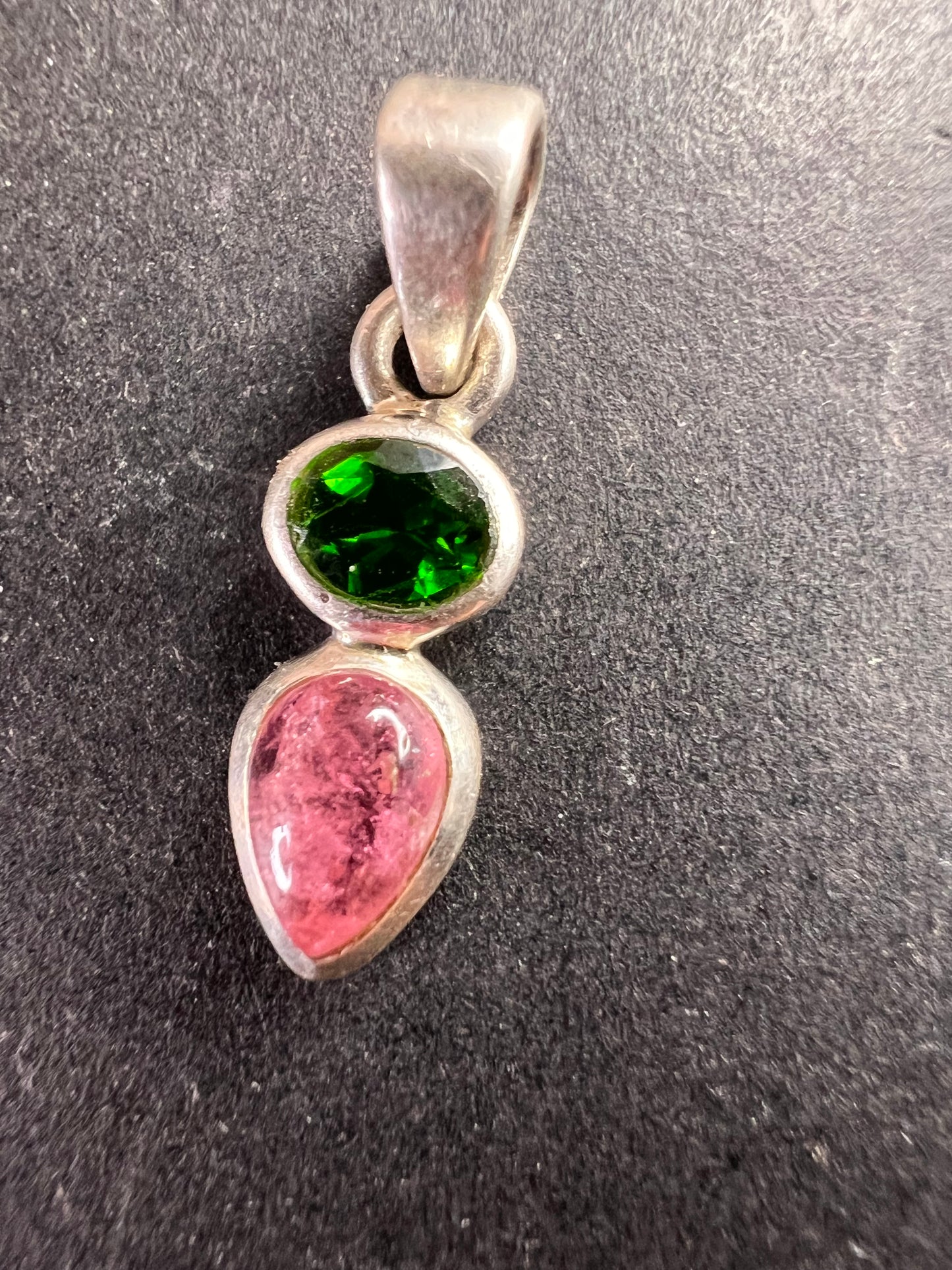 NEW Pink tourmaline and chrome diopside sterling silver pendant 1.47 grams
