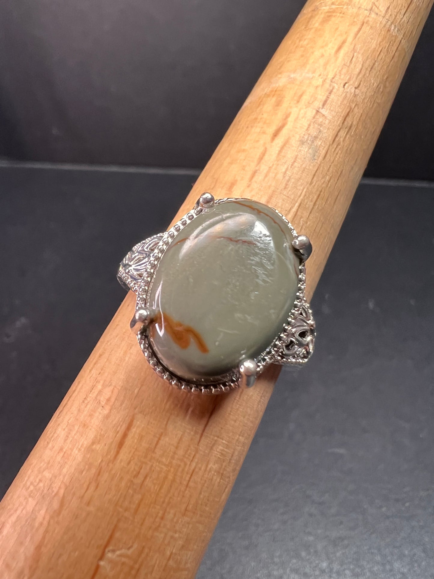 NEW Venus Jasper ring in platinum over brass size 10