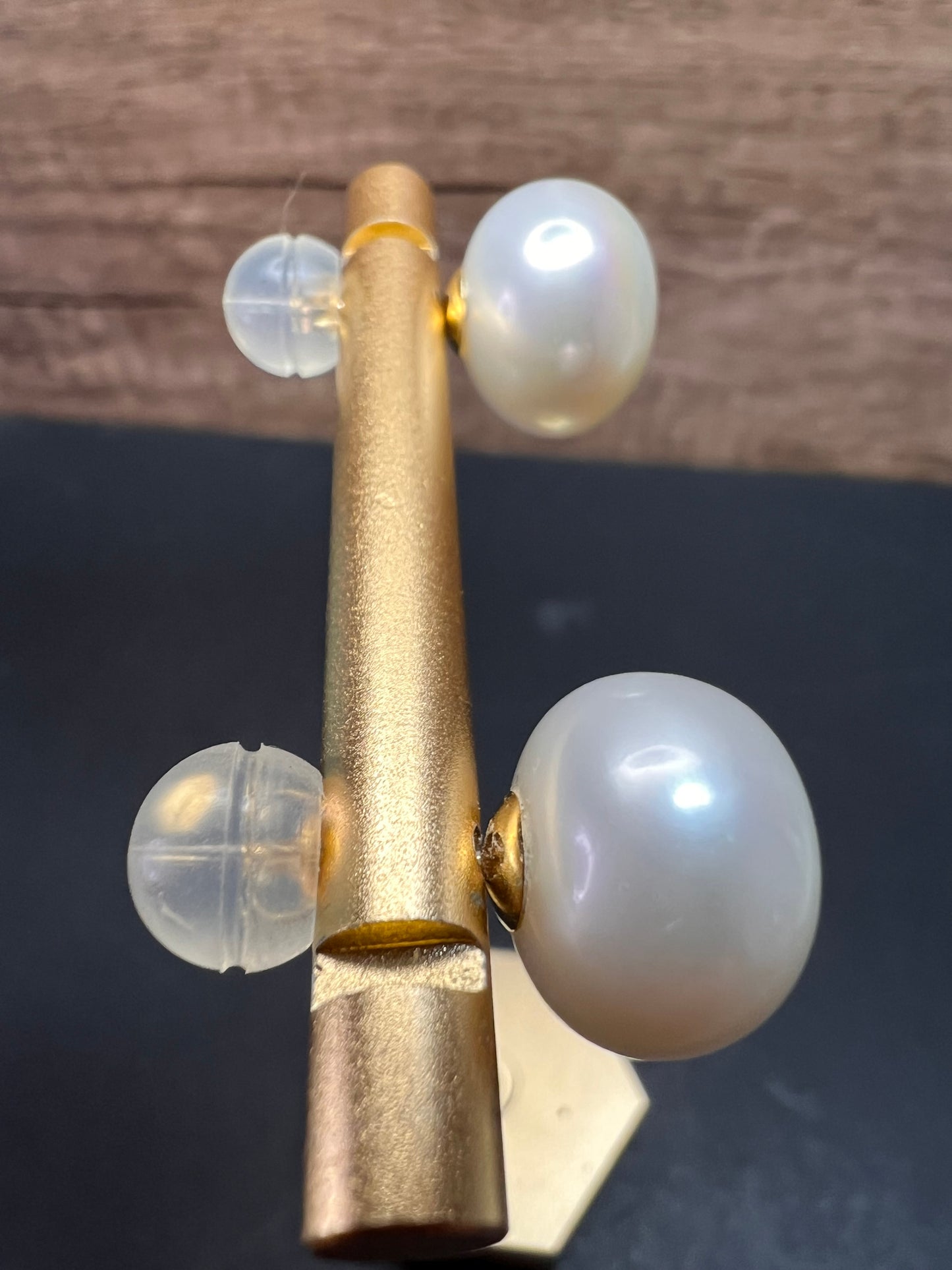 NEW 14k solid gold freshwater pearl stud earrings