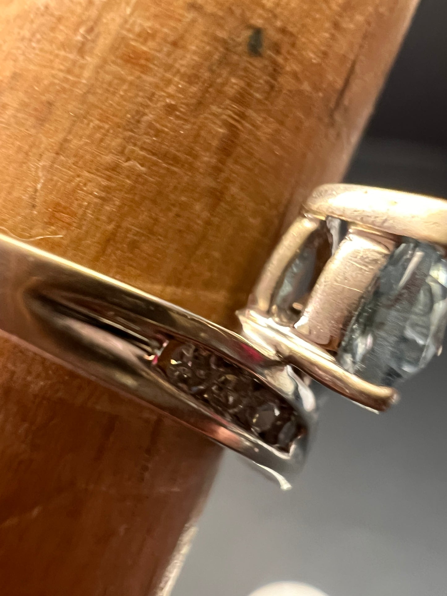 14k white gold Samuel Aaron trillion cut aquamarine and diamond ring size 6.5