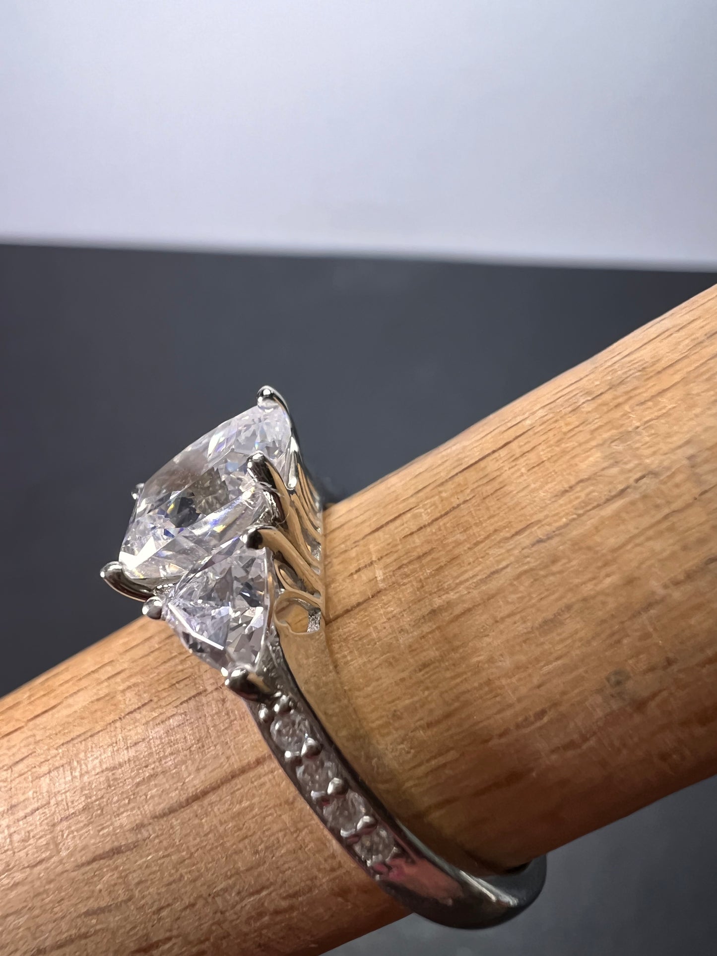 White cushion cut cubic zirconia platinum over sterling silver ring size 9