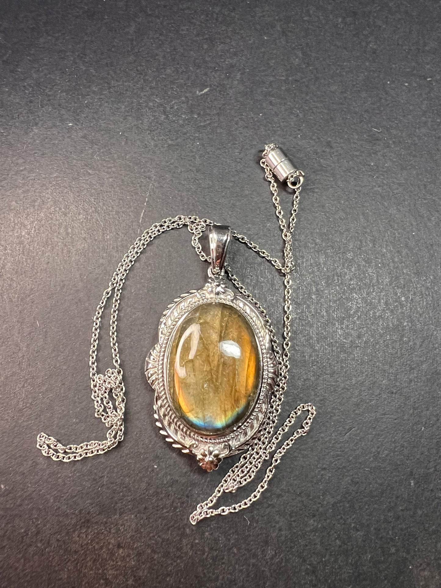 NEW Flashy fire labradorite pendant and chain in stainless steel 20inch