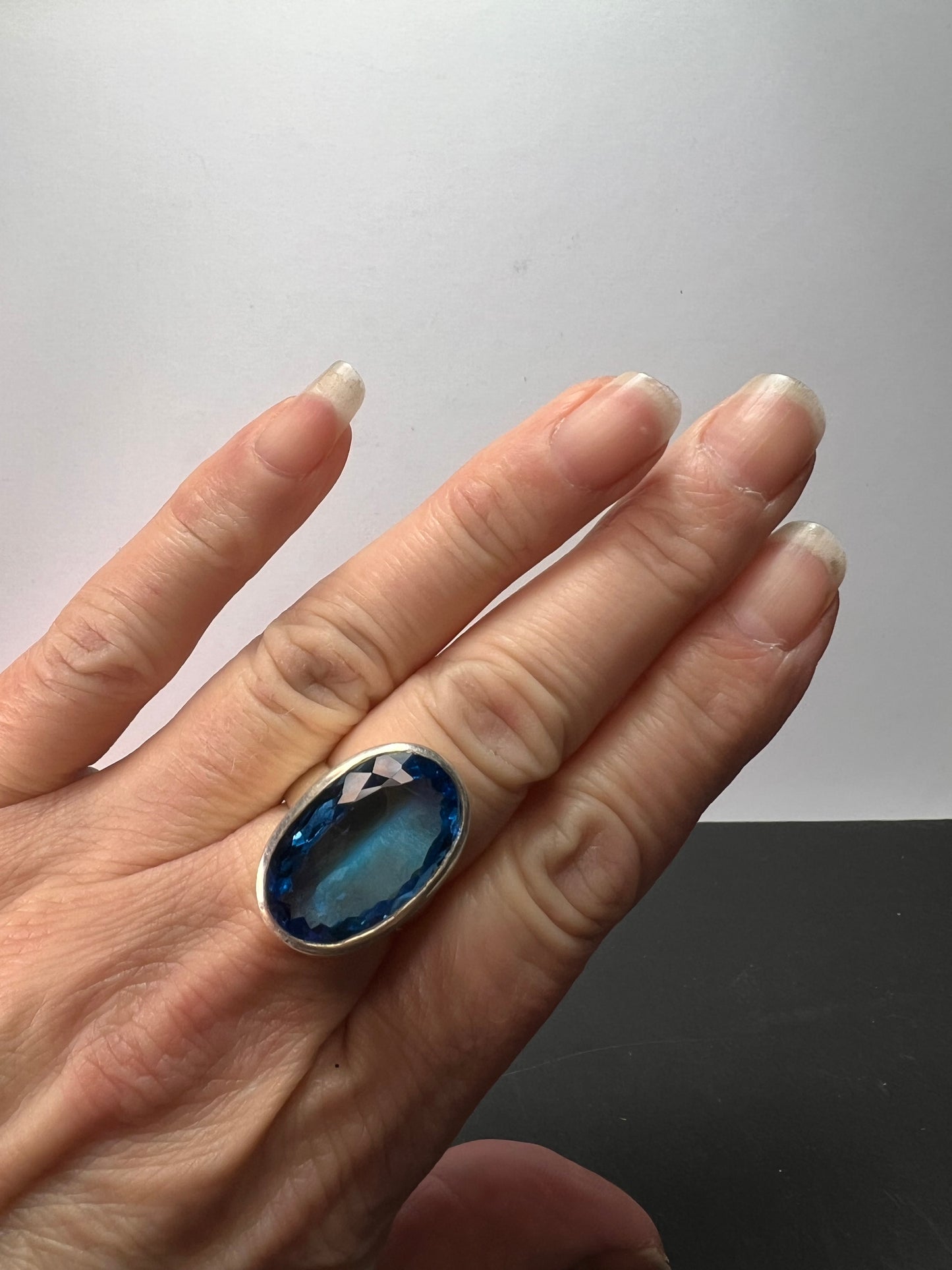 NEW Swiss Blue Topaz sterling silver ring size 7. 11.79 grams