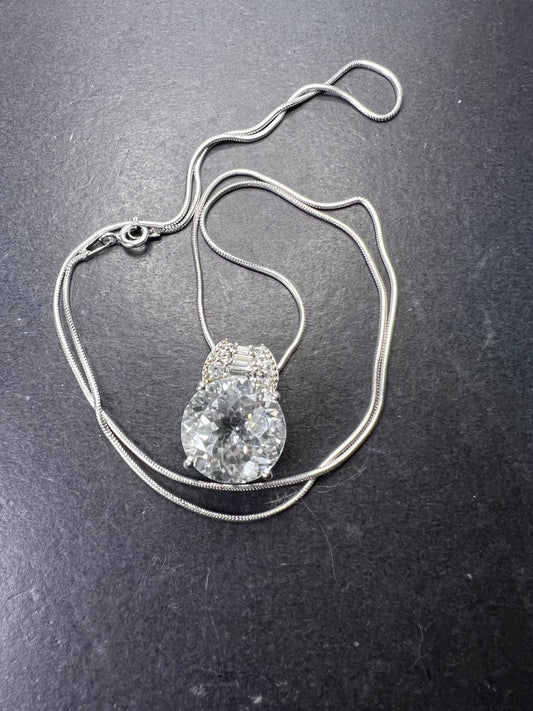 White topaz sterling silver pendant and 20 inch chain necklace