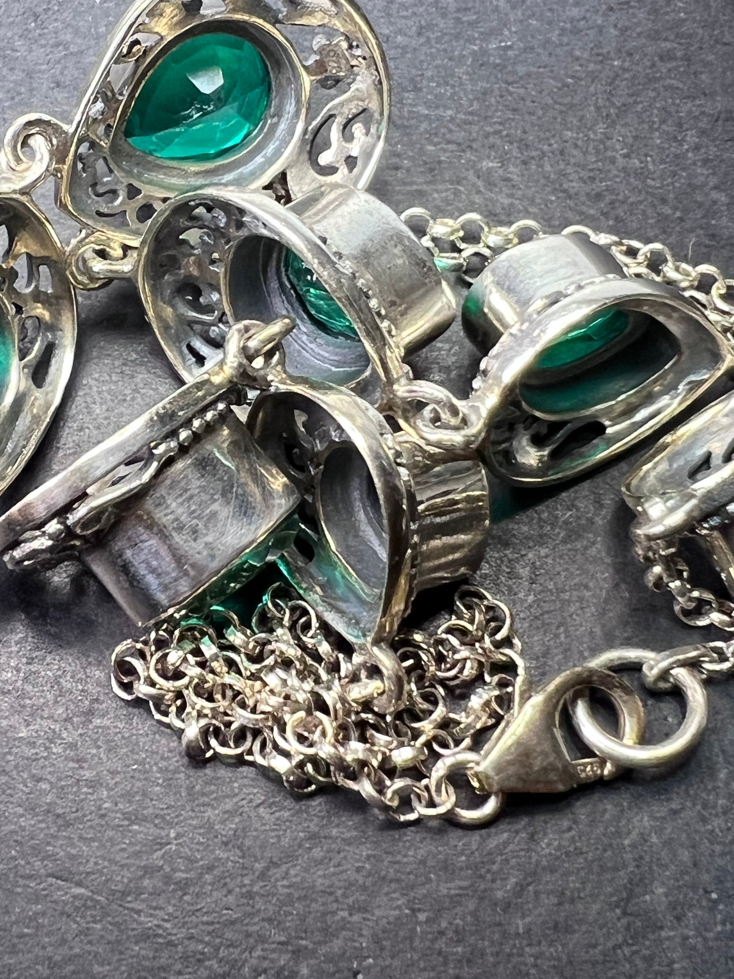 The Green Queen Quartz and sterling silver vintage necklace