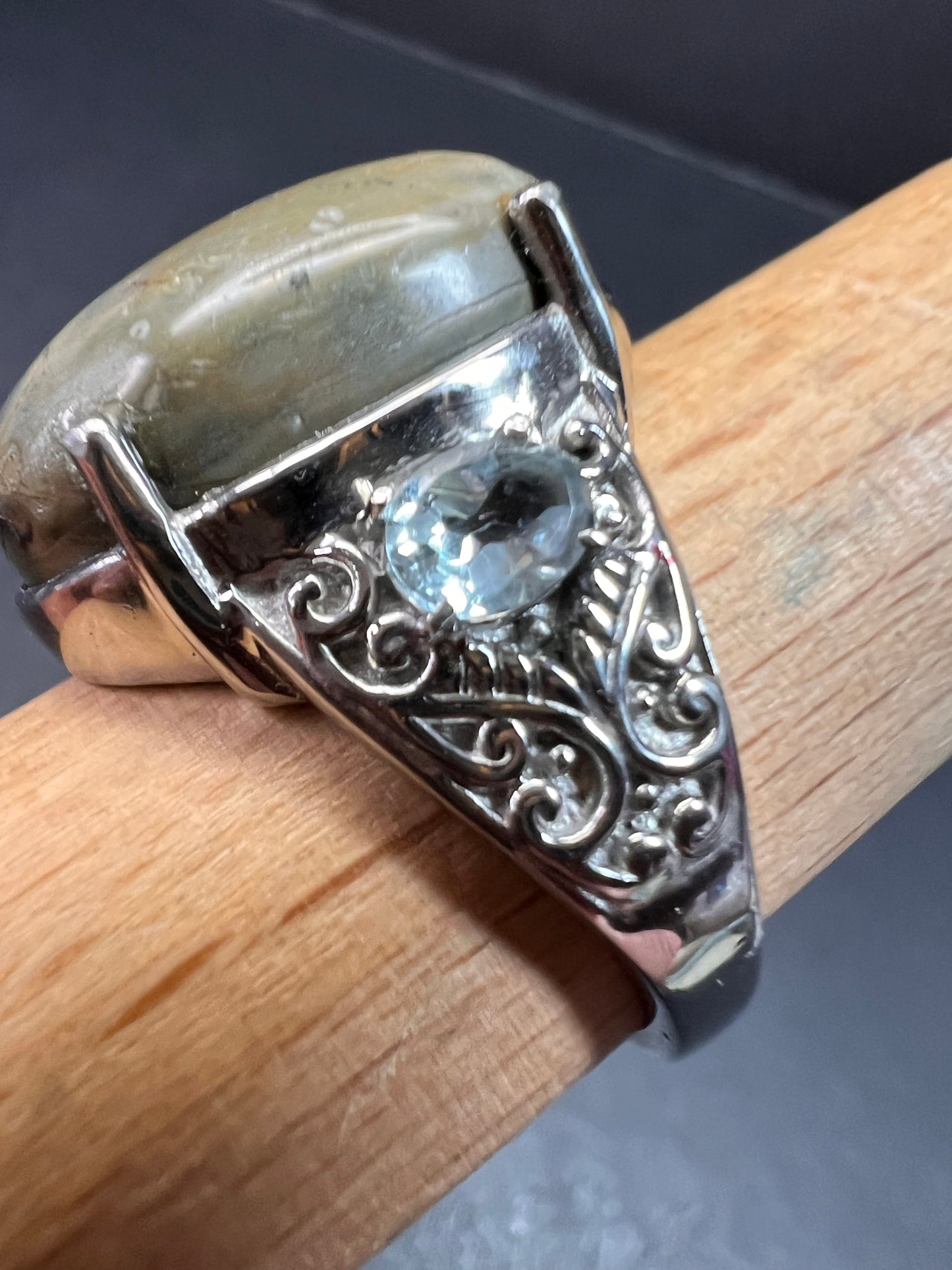 NEW Venus jasper and blue topaz stainless steel ring size 9