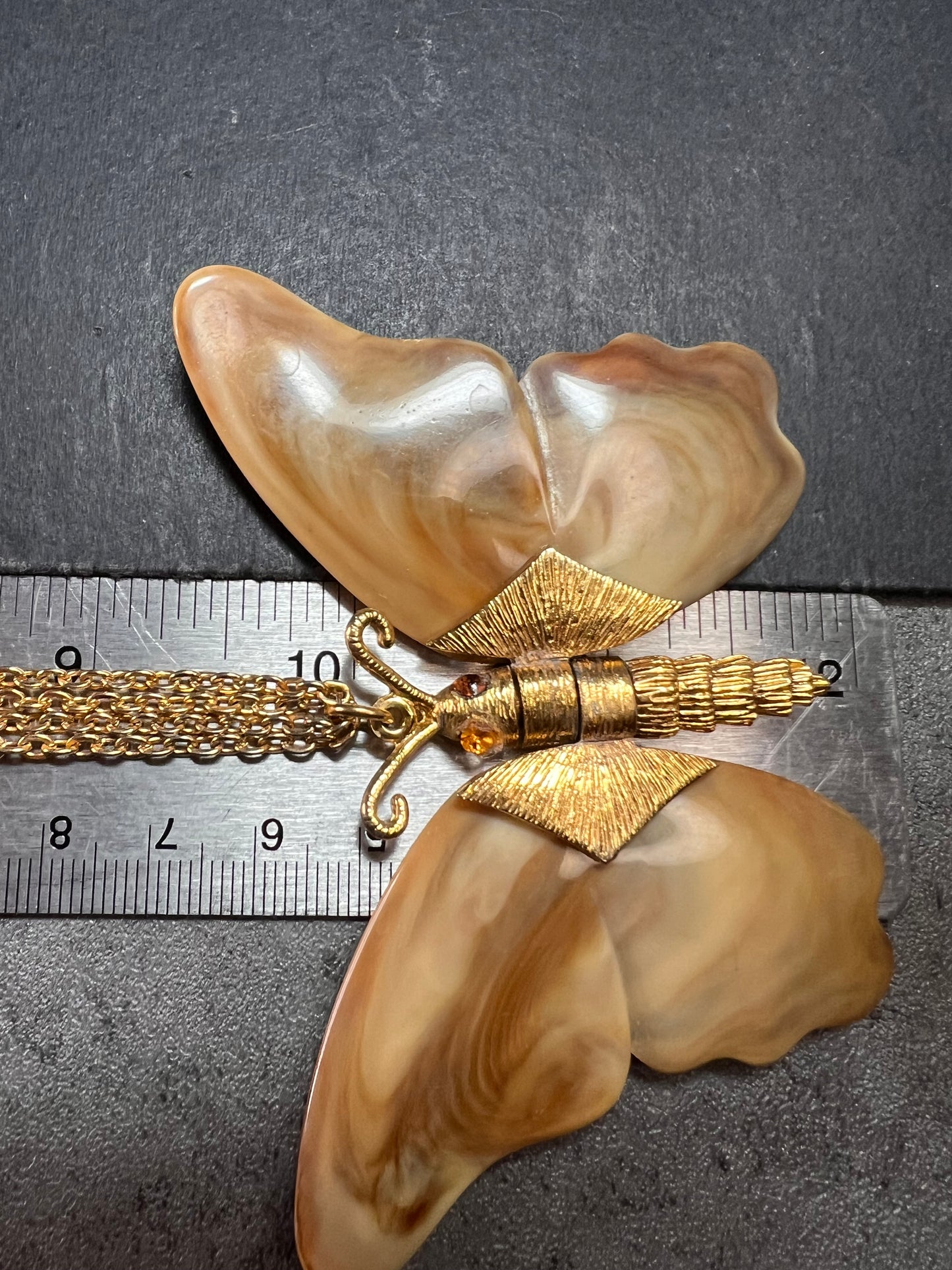 Vintage 70s Articulated Butterfly Necklace | Root Beer Marbled Wings 26"