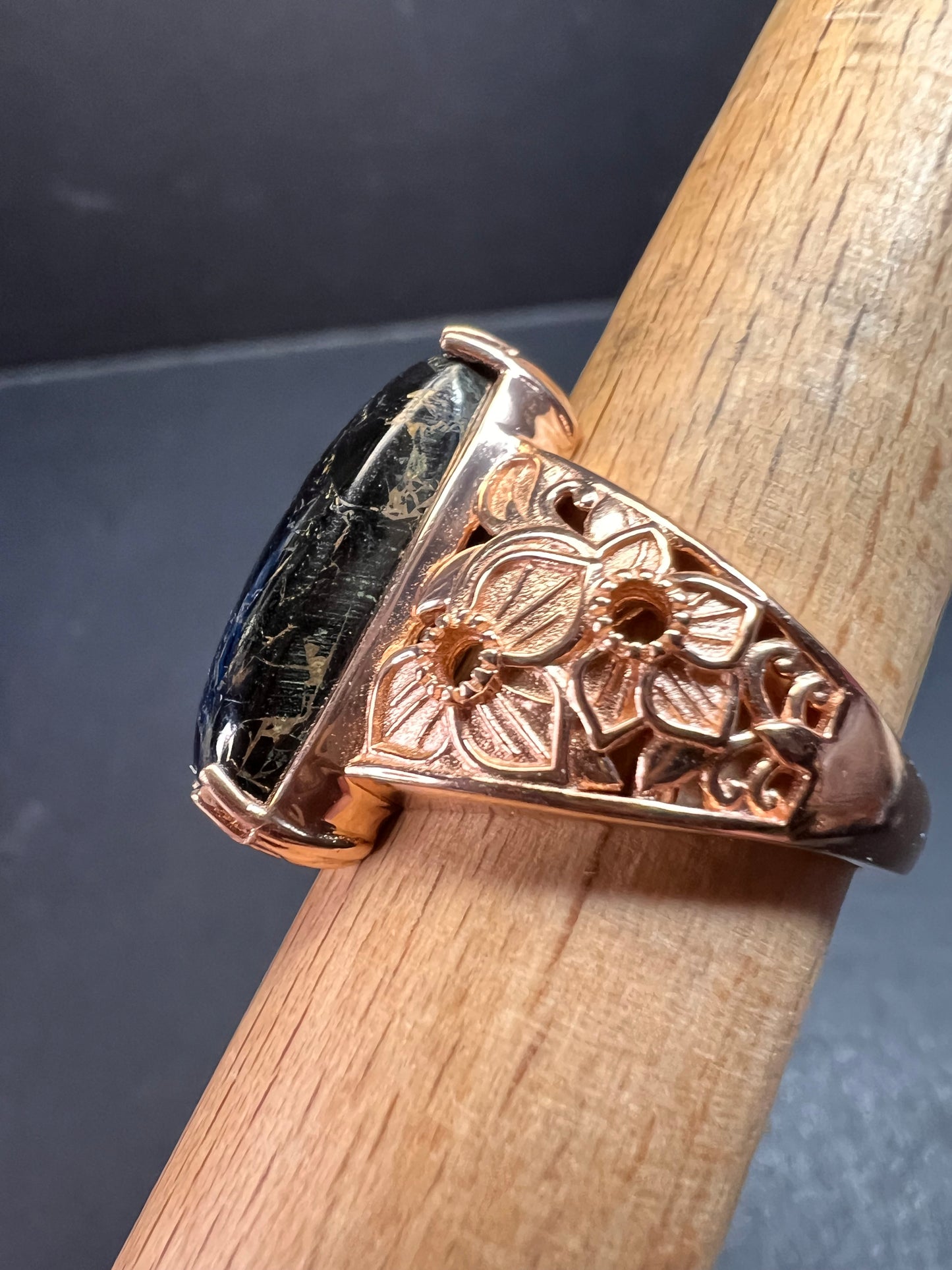 NEW Shungite in matrix ring in rose gold over brass size 9