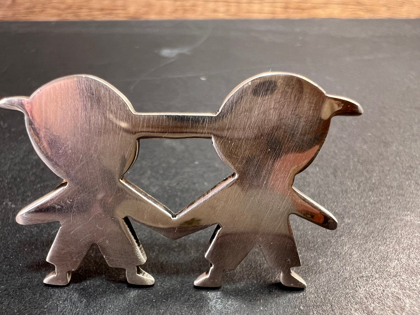 Vintage 925 sterling silver kids holding hands pin