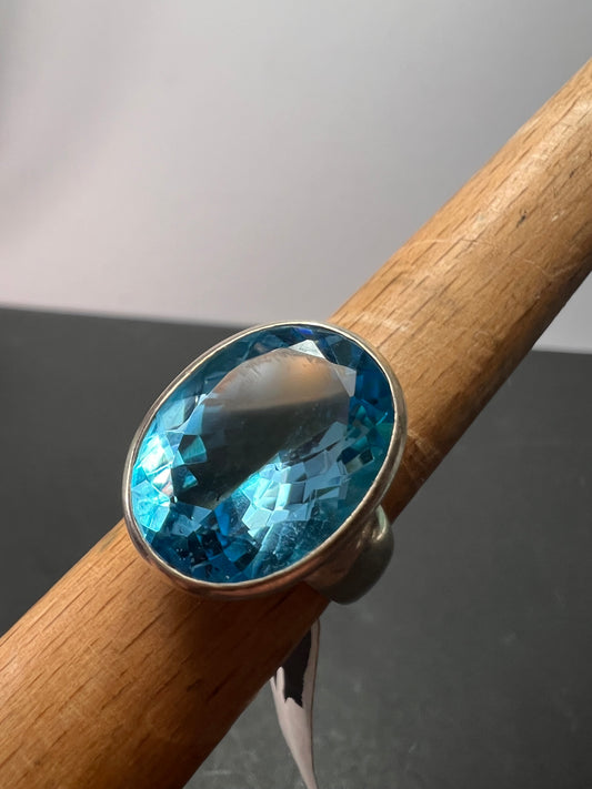 NEW size 8 Blue topaz sterling silver ring size 12.47 grams