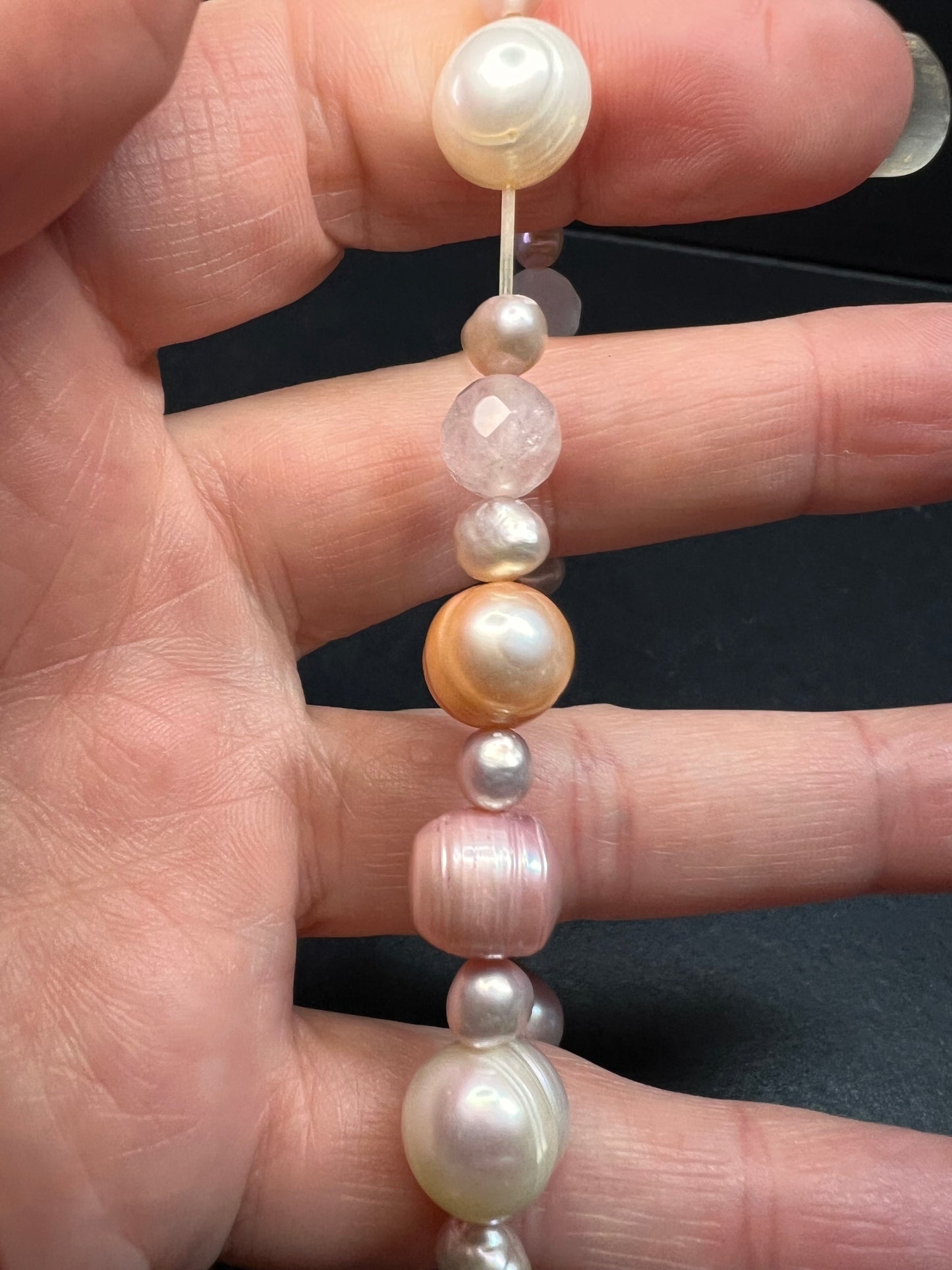 Freshwater pearl and rose quartz stretch bracelet