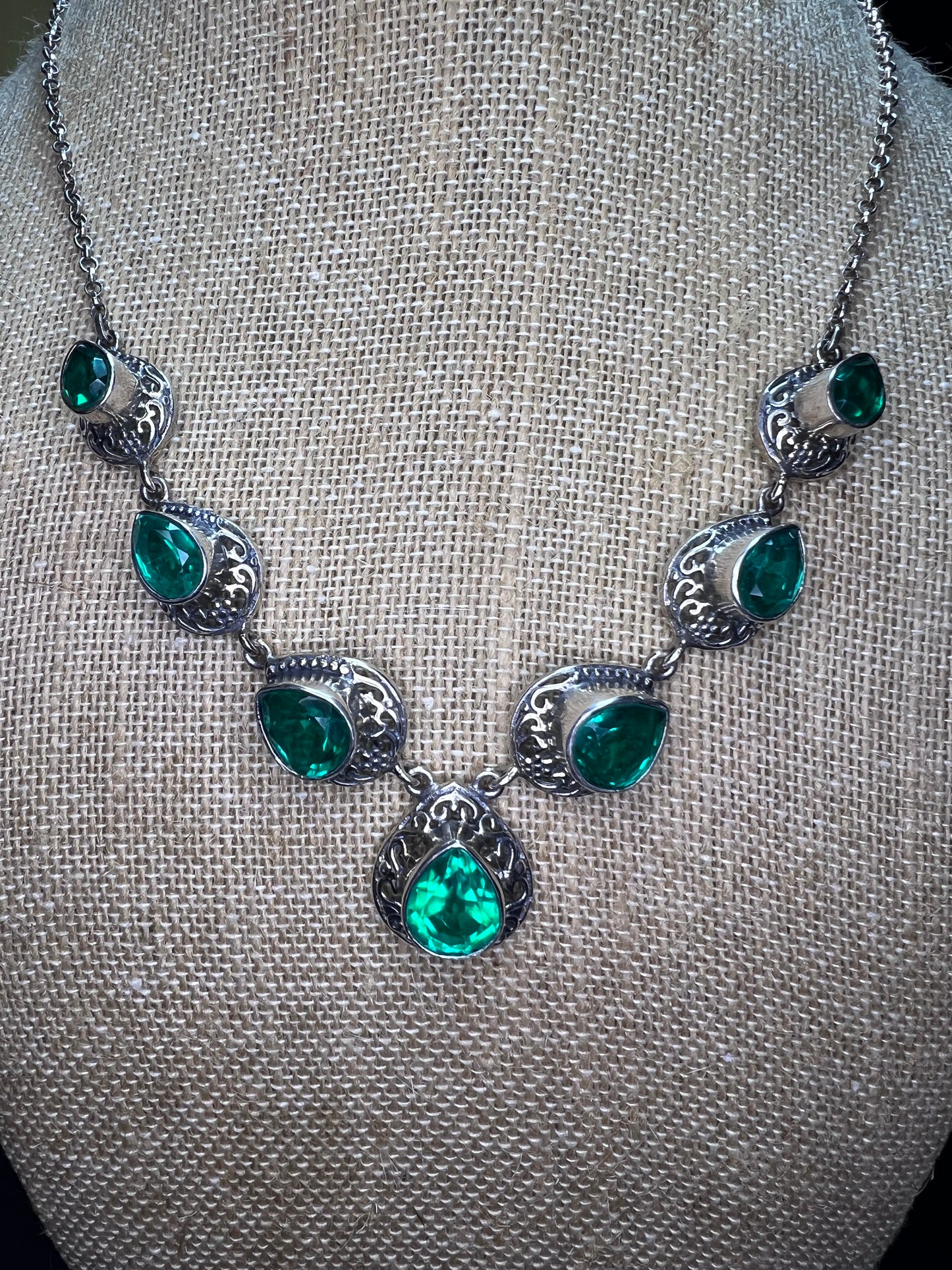 The Green Queen Quartz and sterling silver vintage necklace