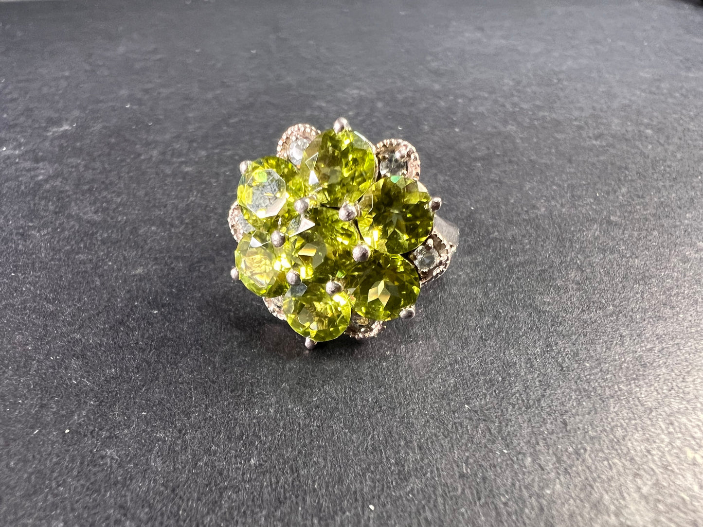 Vintage peridot and aquamarine sterling silver cluster ring size 7
