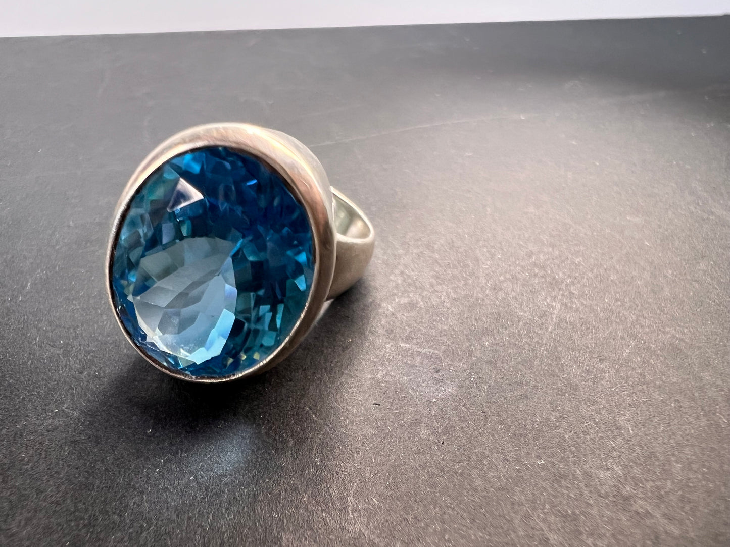 NEW Blue topaz sterling silver ring size 7.5 / 12.43 grams