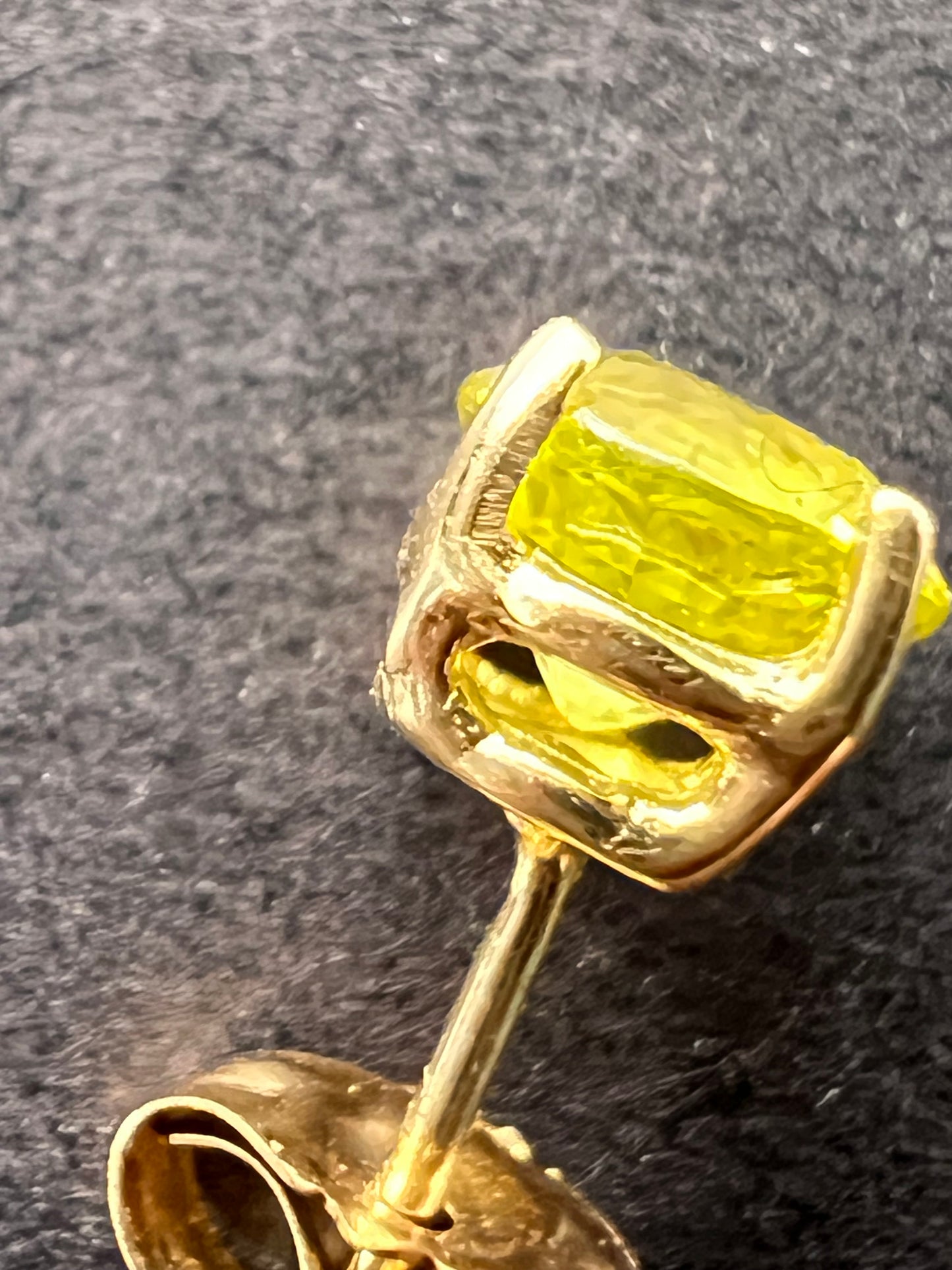 14k yellow gold sava sphene stud earrings