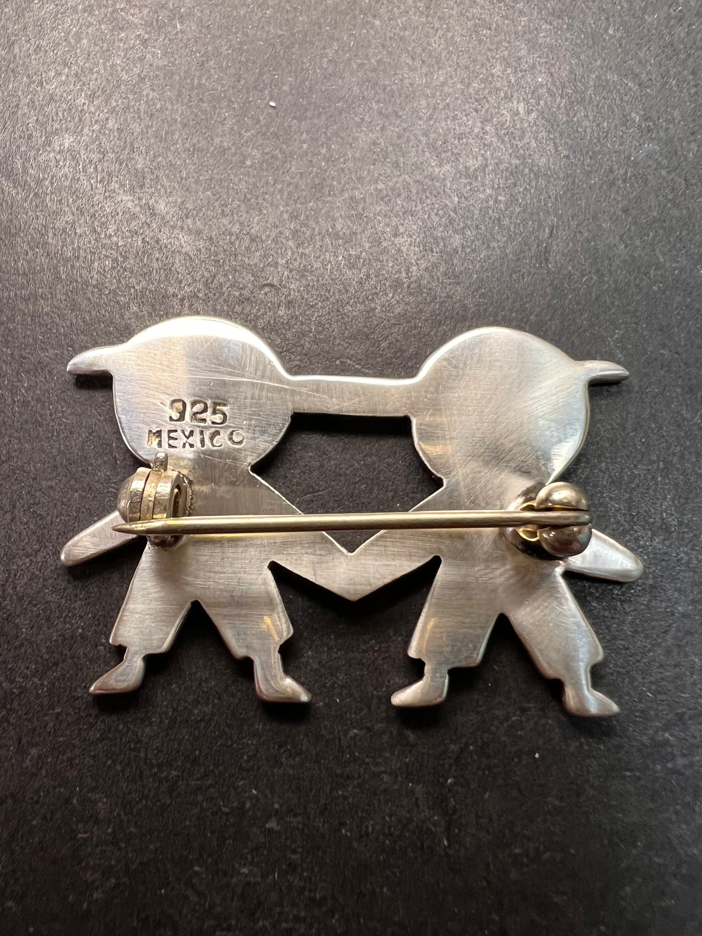 Vintage 925 sterling silver kids holding hands pin
