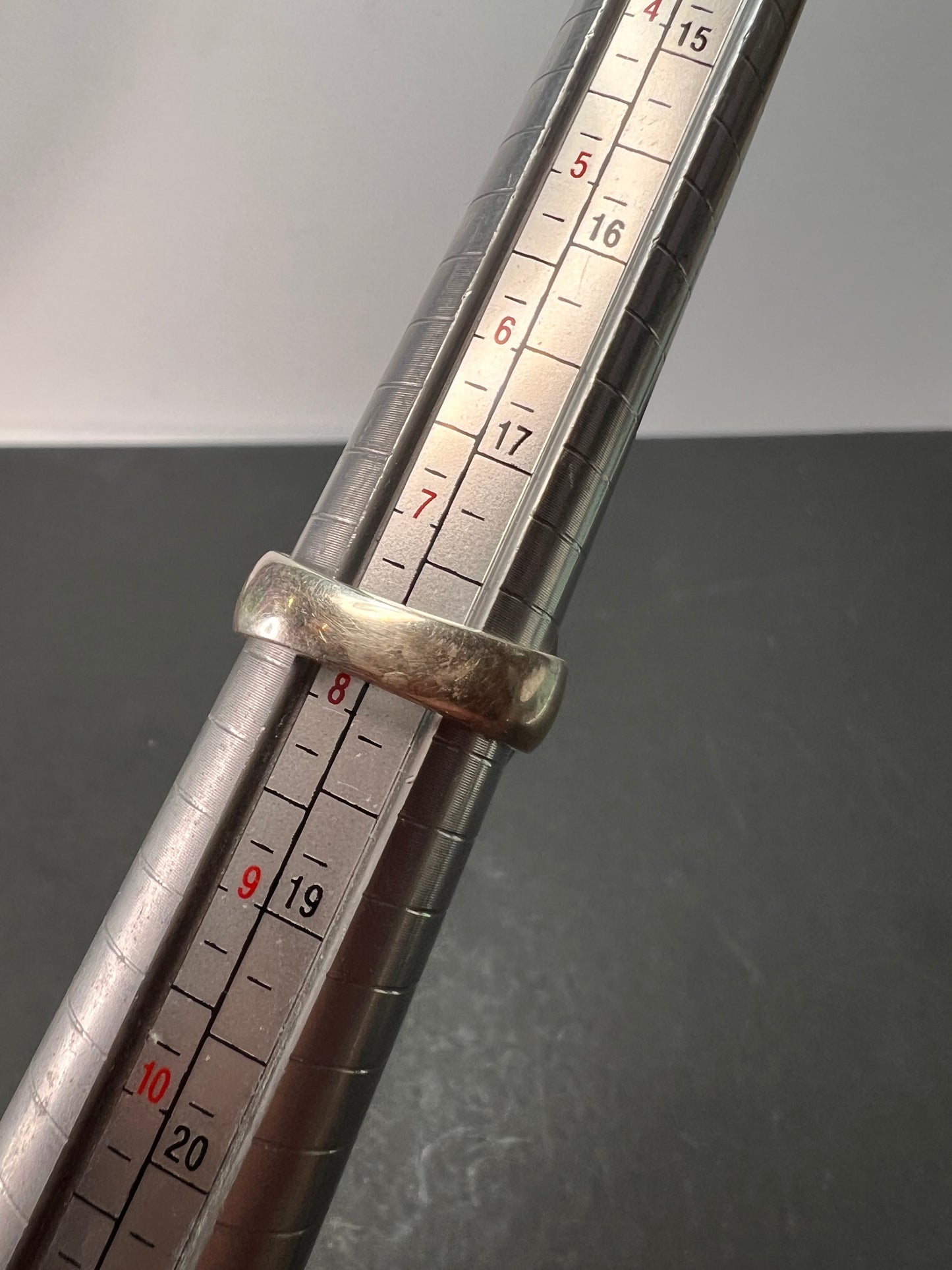 NEW size 8 Swiss blue topaz sterling silver ring size 11.70 grams