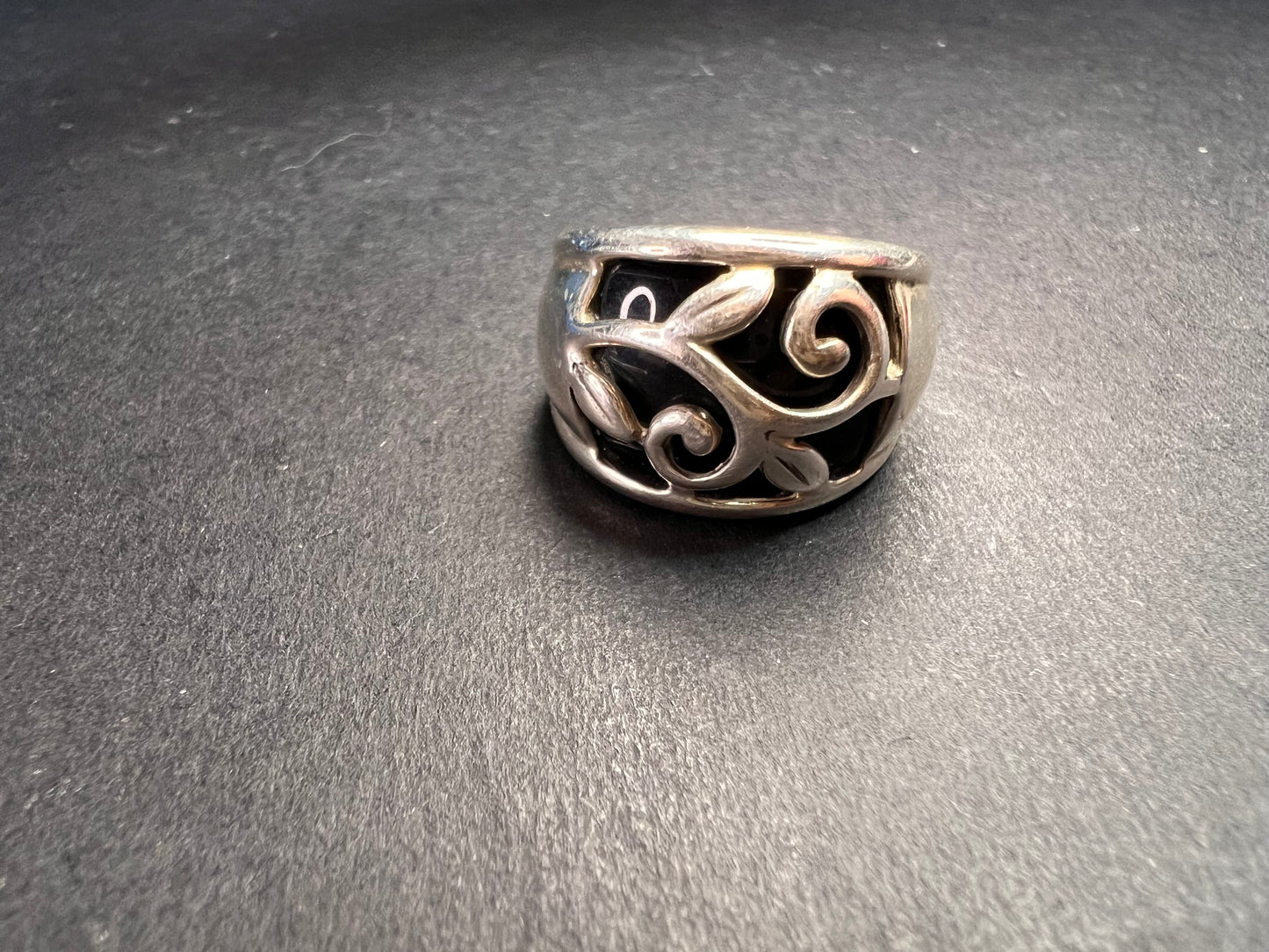 Vintage sterling silver black onyx ring size 5
