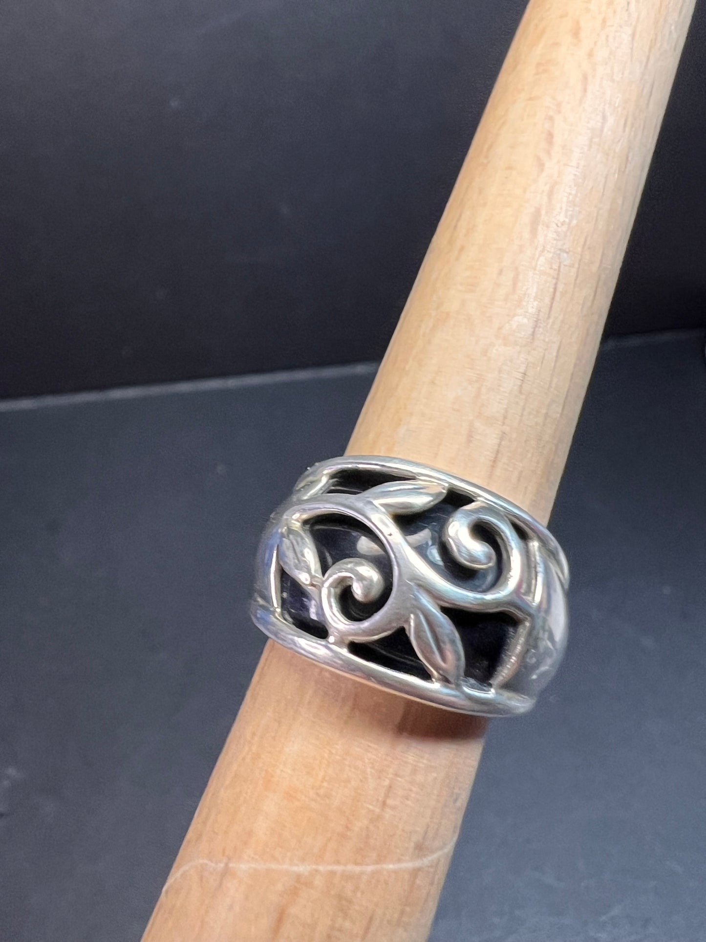 Vintage sterling silver black onyx ring size 5