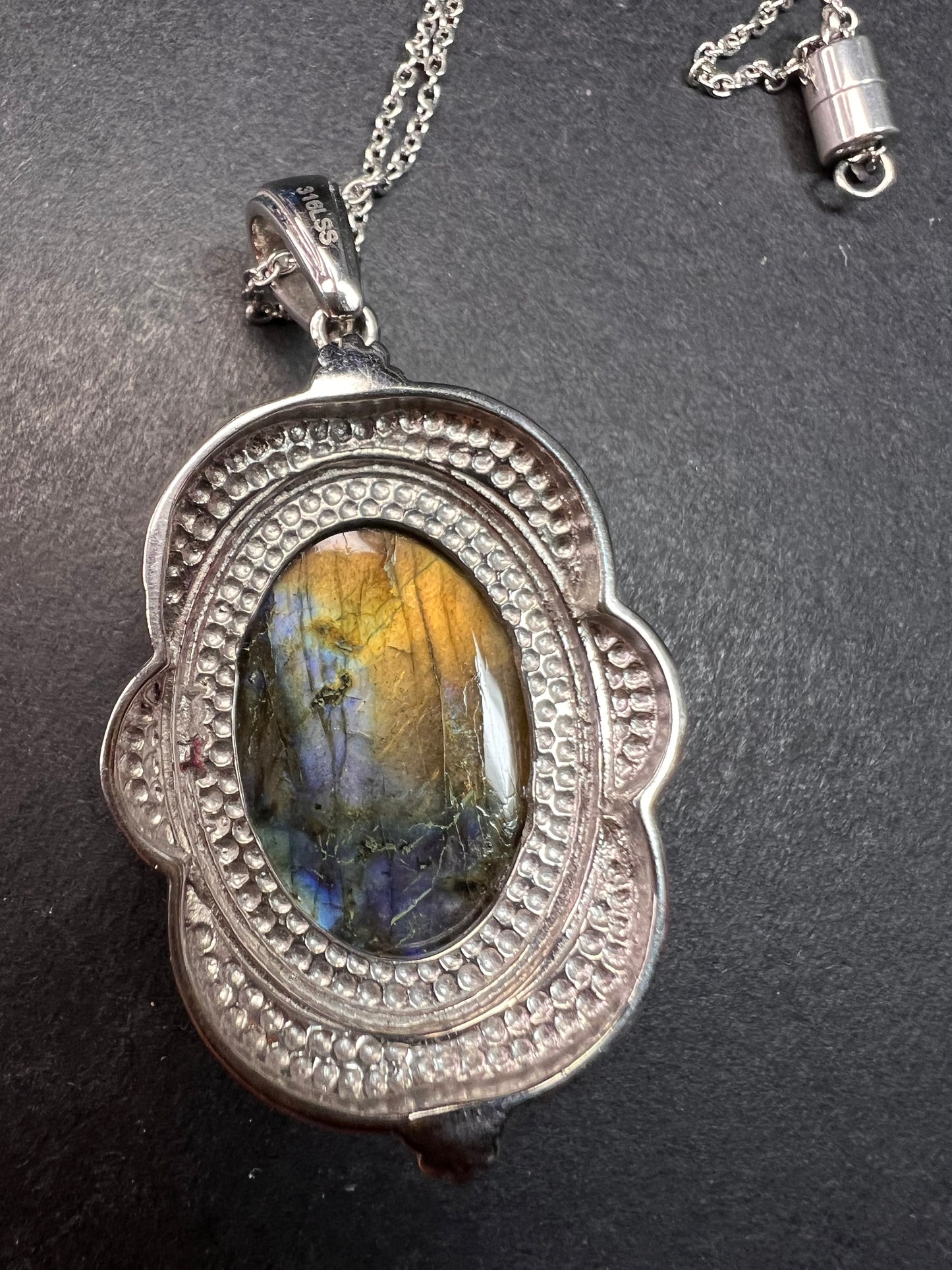 NEW Flashy fire labradorite pendant and chain in stainless steel 20inch