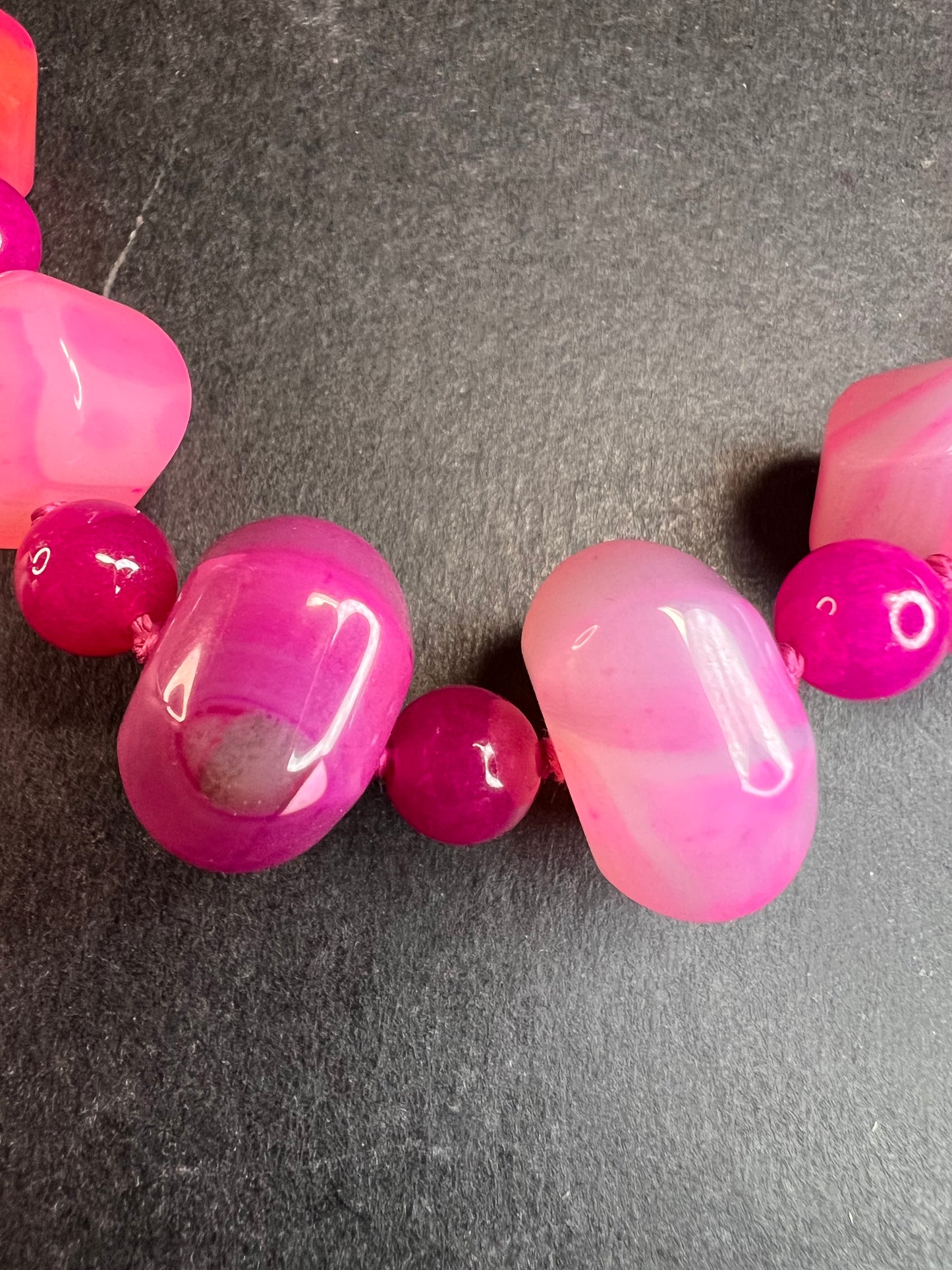 NEW Fuchsia pink dyed agate beaded necklace with sterling silver clasp