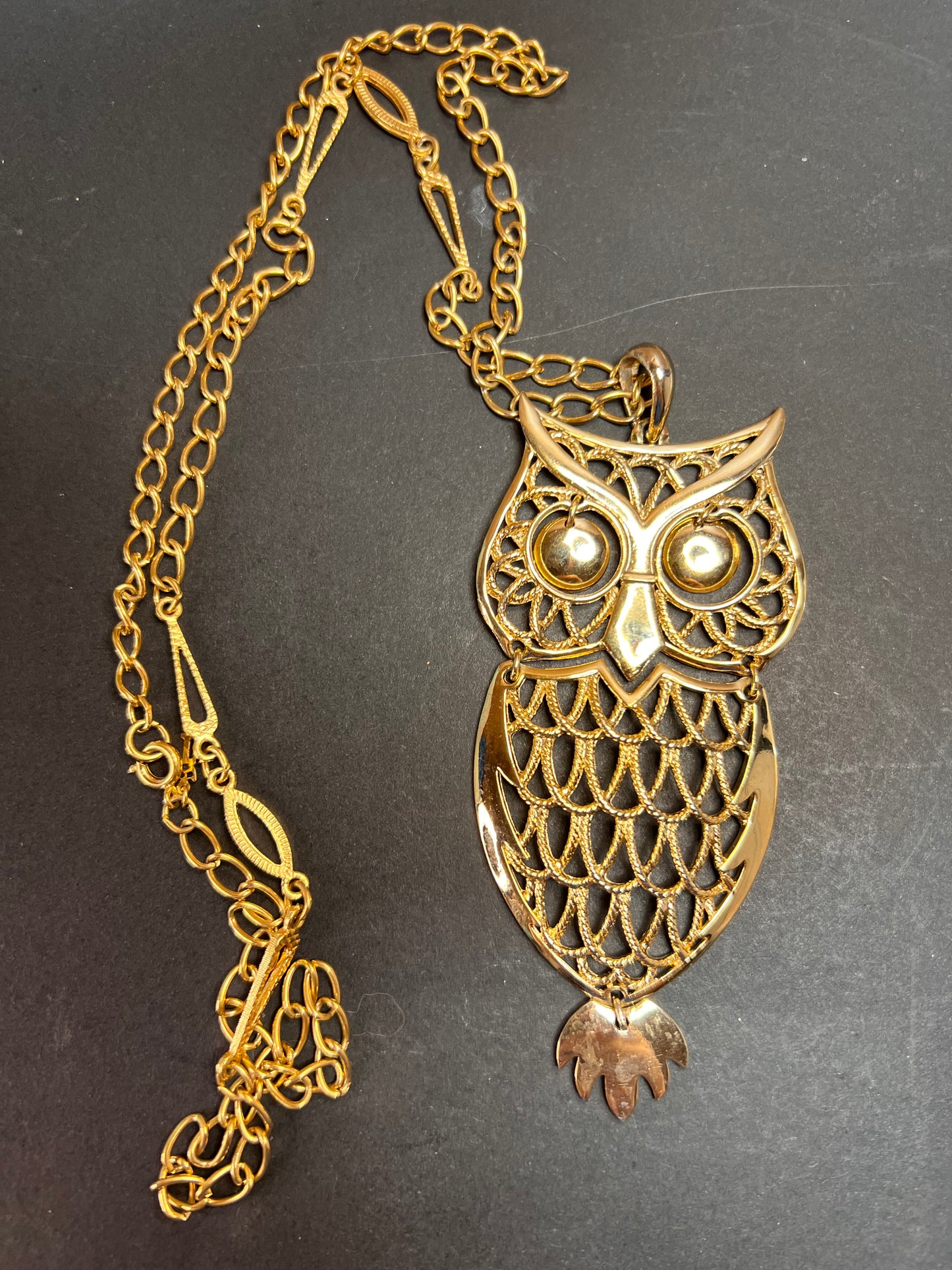 Vintage gold tone owl necklace