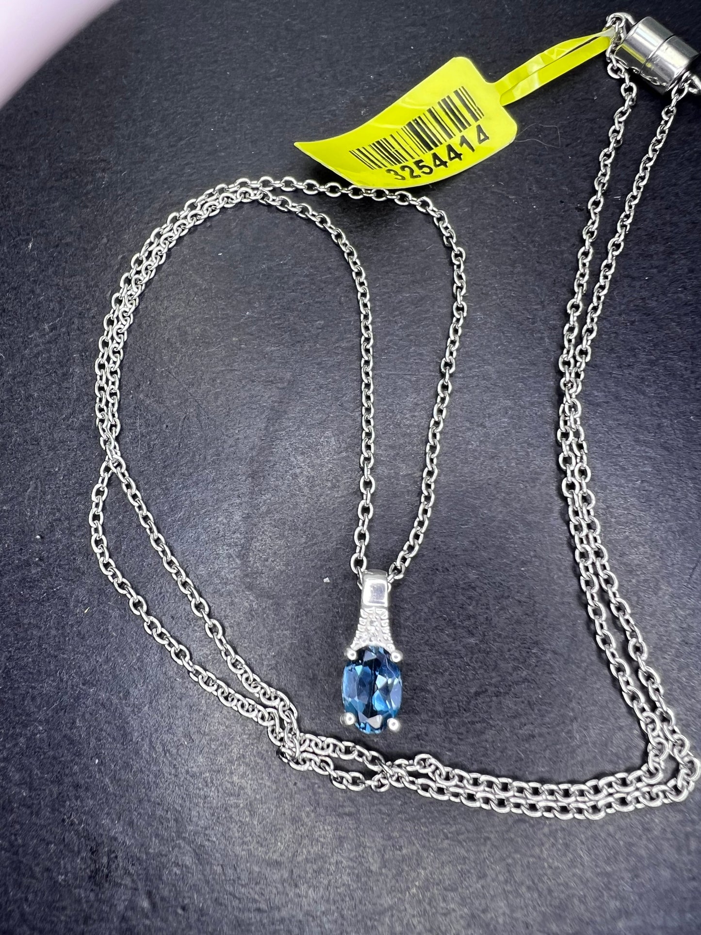 *NEW* London Blue topaz sterling silver pendant necklace 20 inch