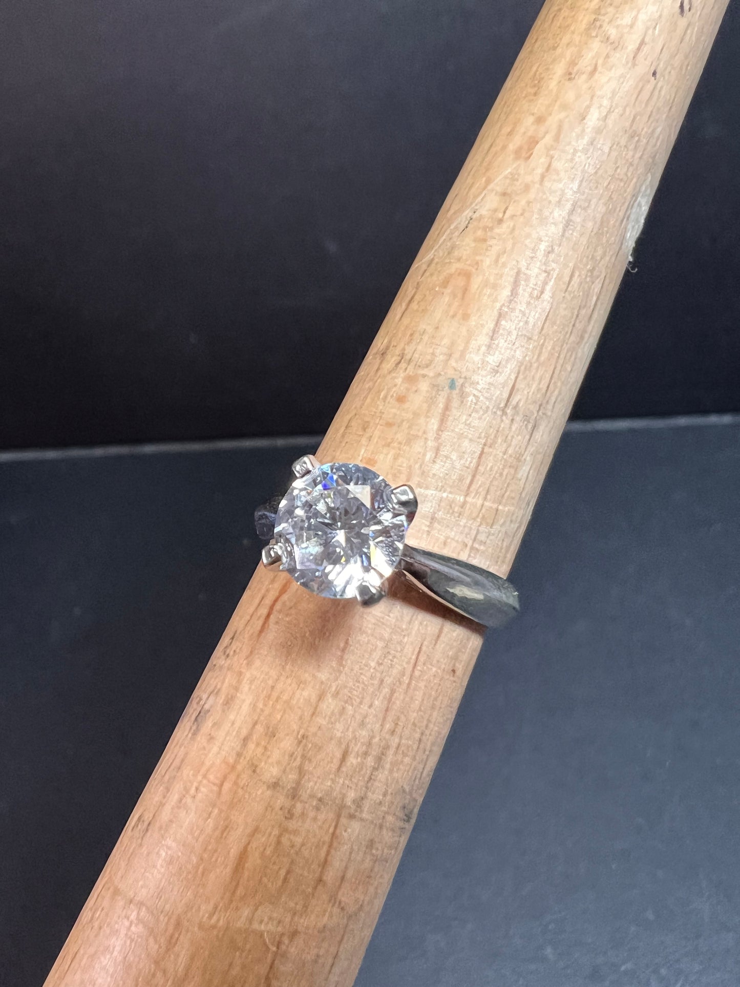Vintage CZ solitaire sterling silver ring size 7