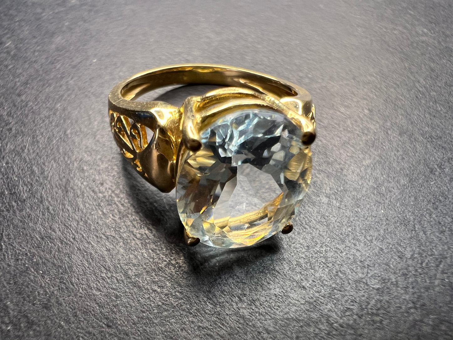 Vintage 14K Gold Aquamarine Solitaire Ring Filigree Statement Size 7