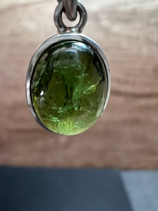 NEW Vintage green gem tourmaline sterling silver pendant 2.28 grams