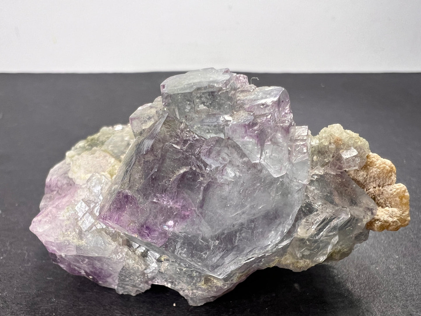 Yaogangxian fluorite specimen