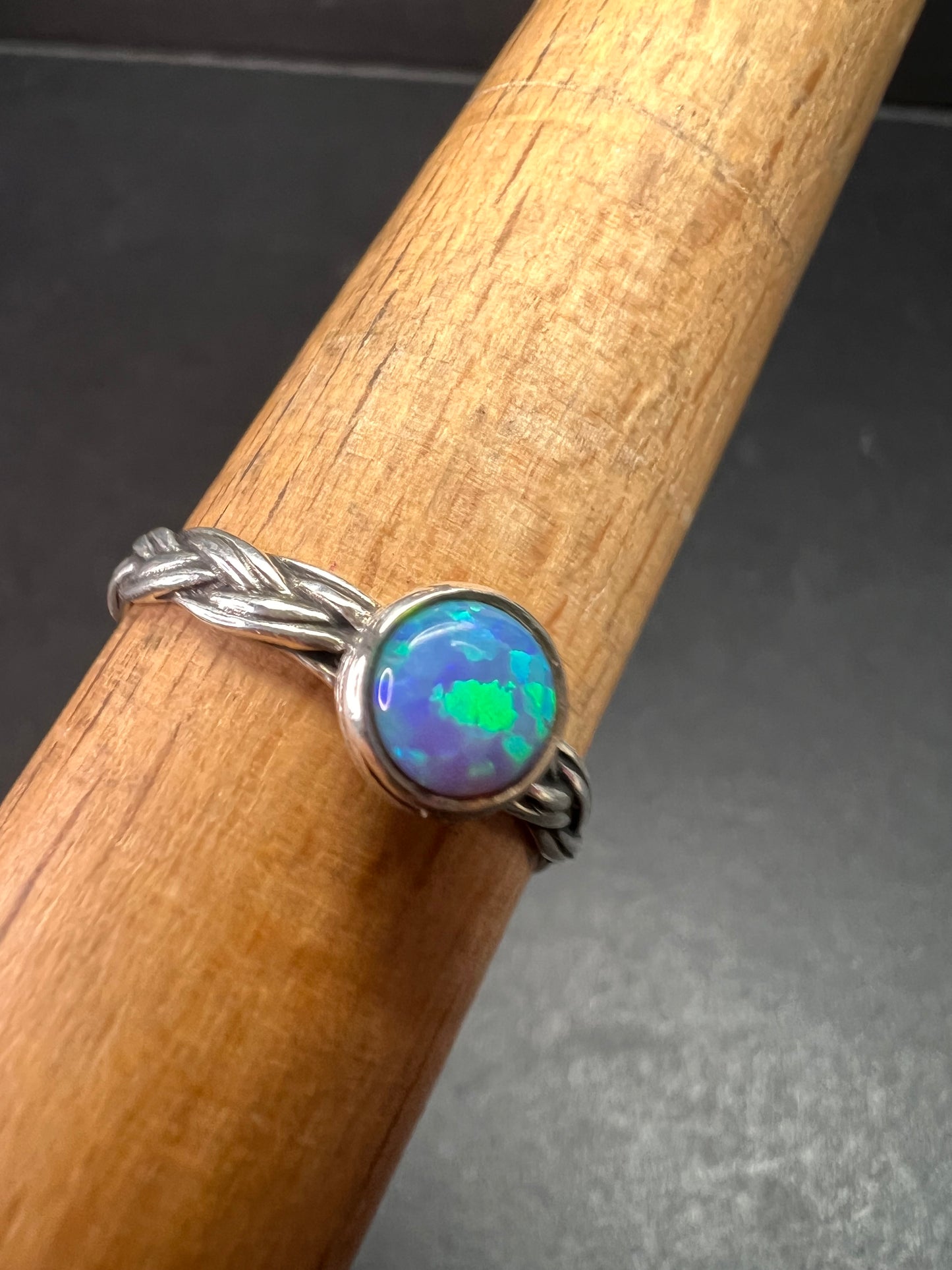 Sterling Silver Braided Band Ring with Lab Opal – Size 9