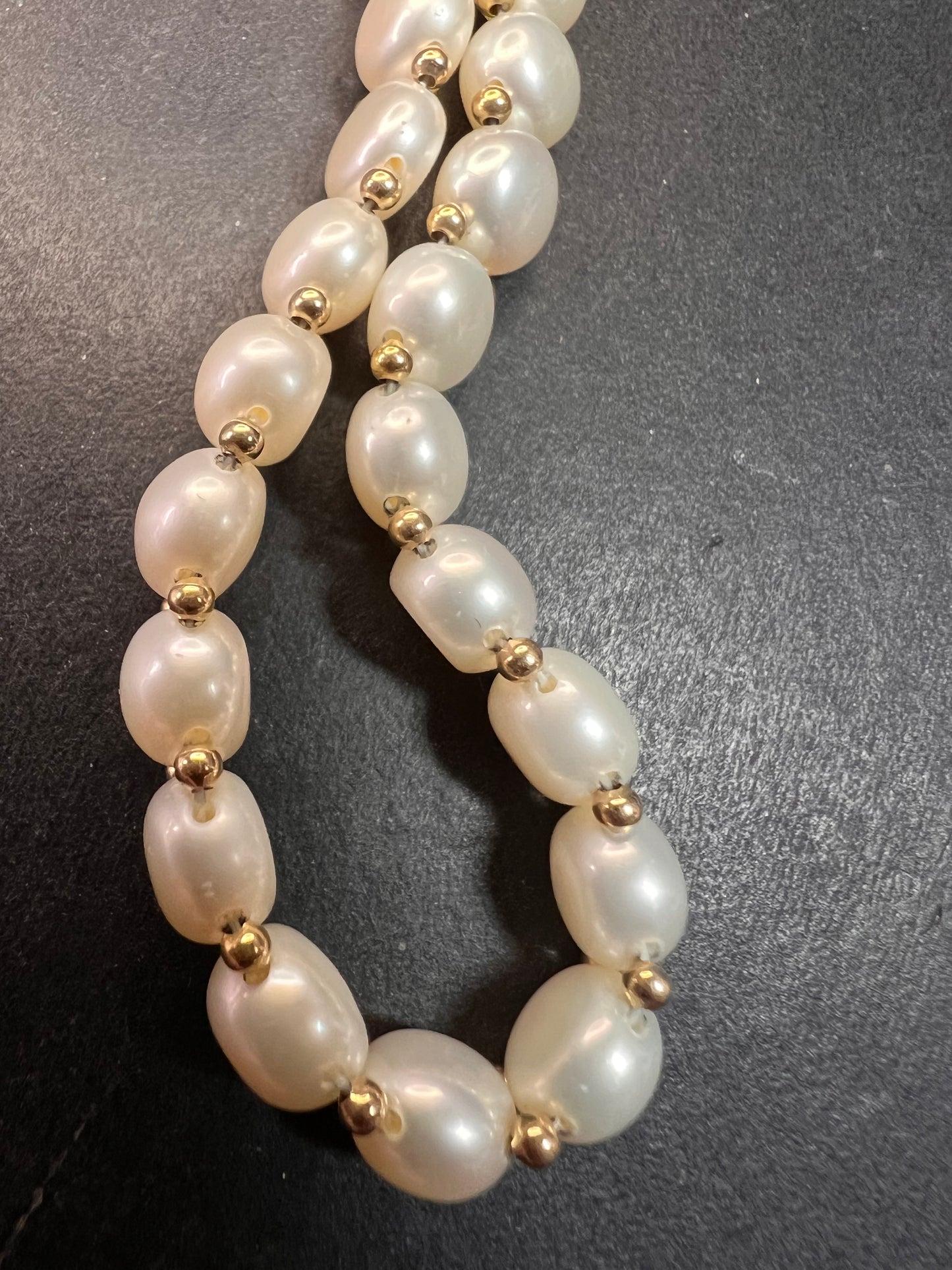 Vintage 14k gold freshwater pearl bracelet