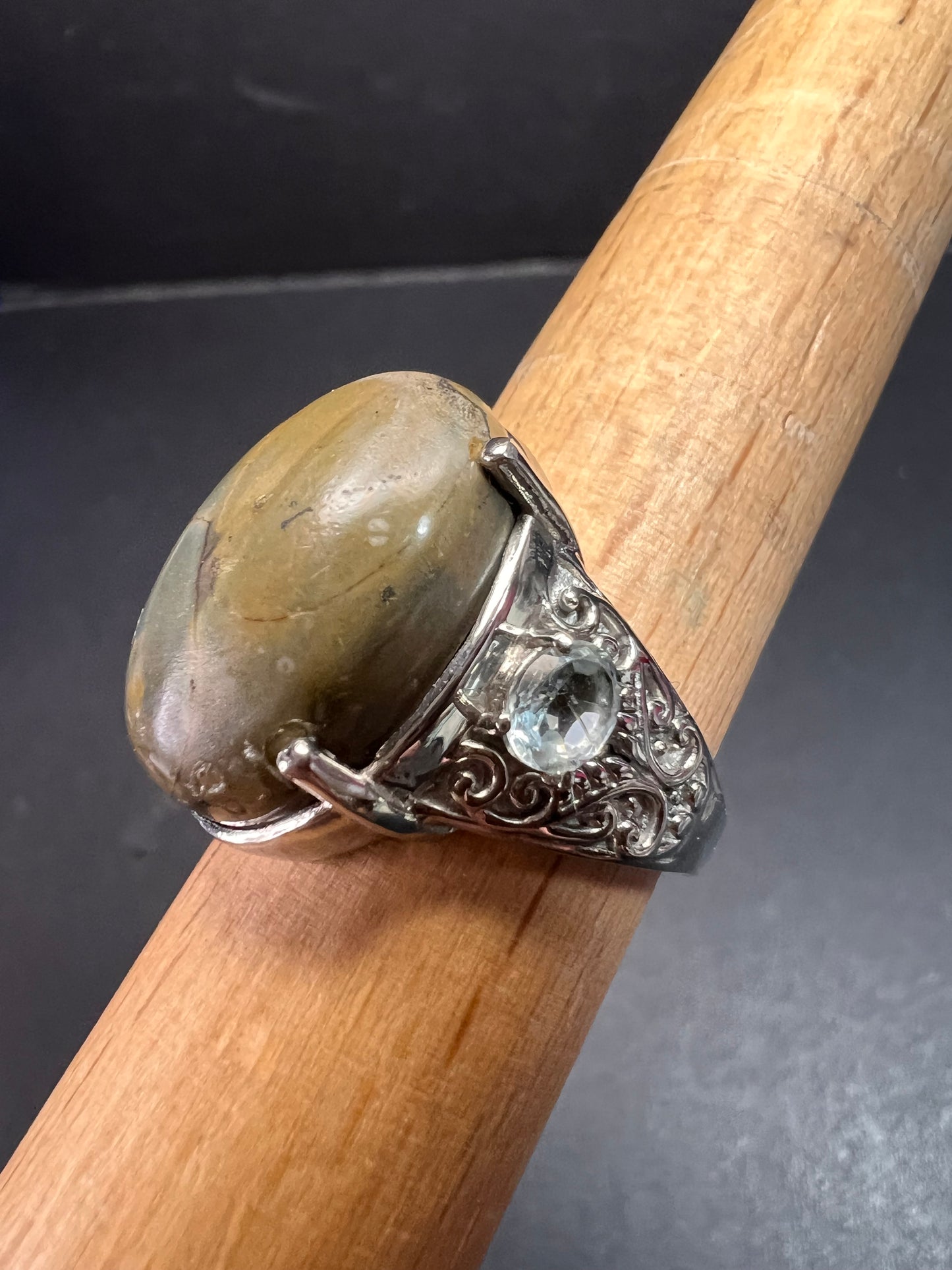 NEW Venus jasper and blue topaz stainless steel ring size 9