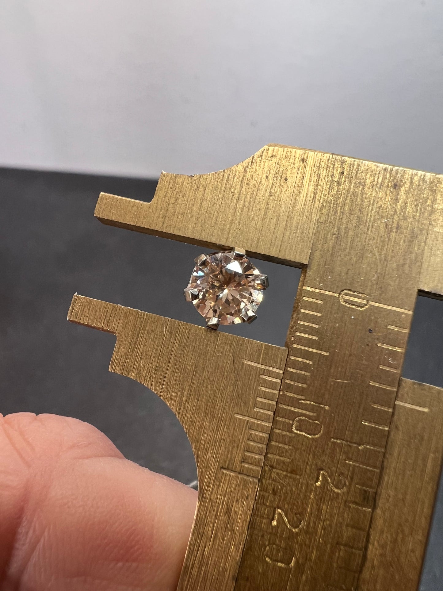 14k white gold champagne 2ctw CZ stud earrings 6.7mm