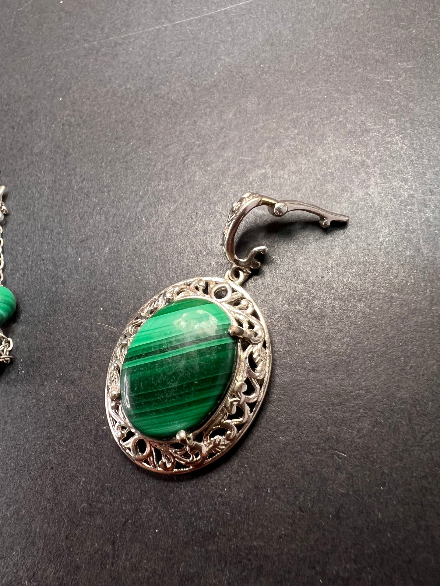 Karis African malachite 18 inch necklace in platinum bond