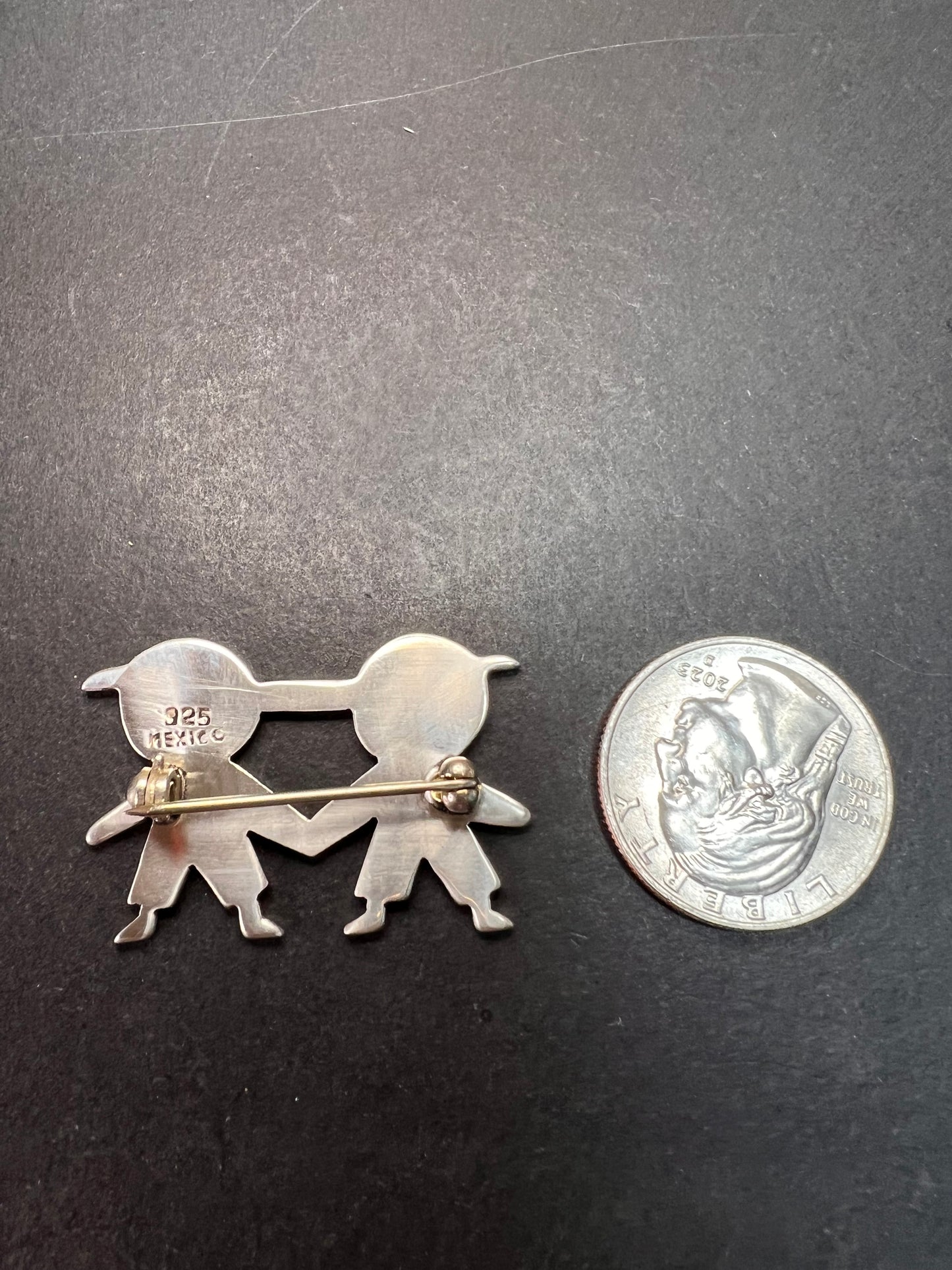 Vintage 925 sterling silver kids holding hands pin