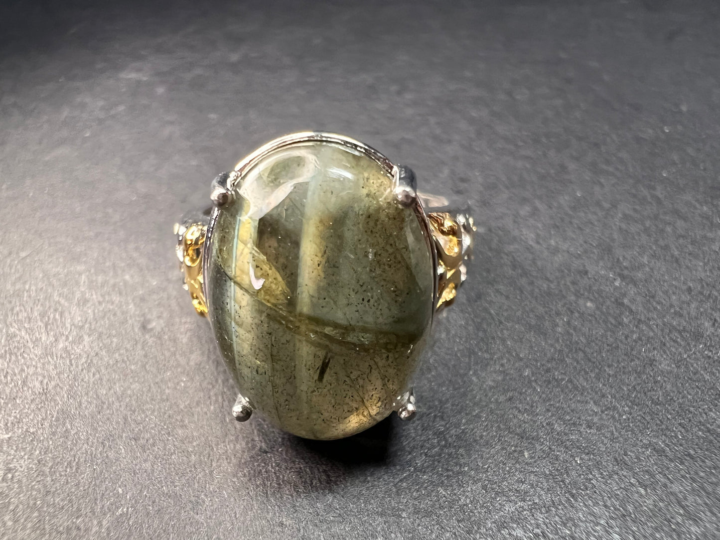 NEW Karis labradorite two toned ring size 9