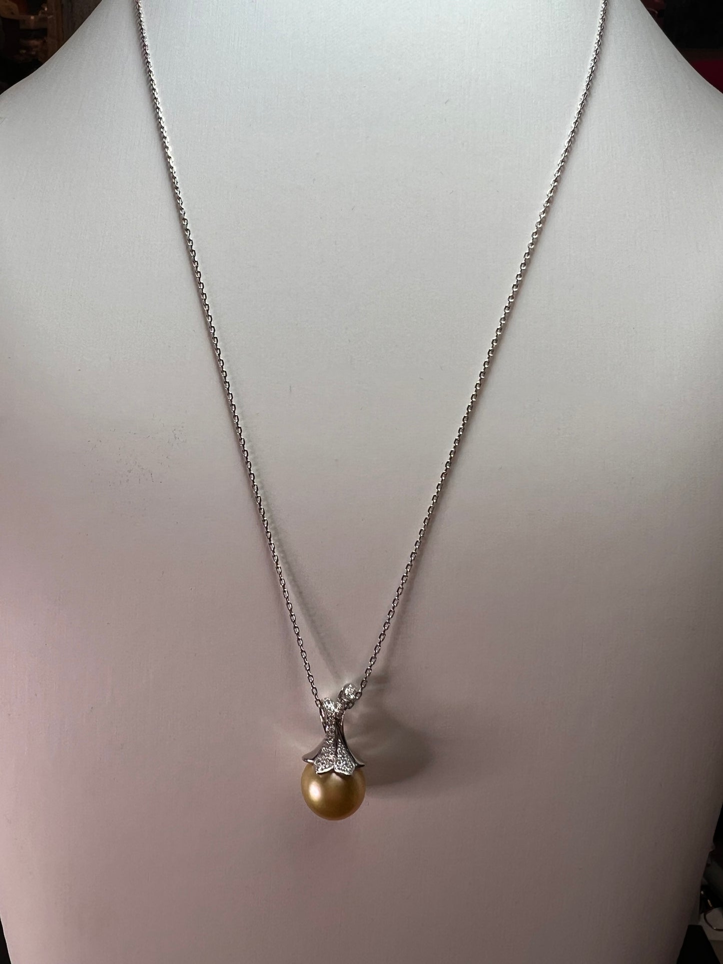 NEW Golden south seas pearl pendant in rhodium over sterling silver with chain